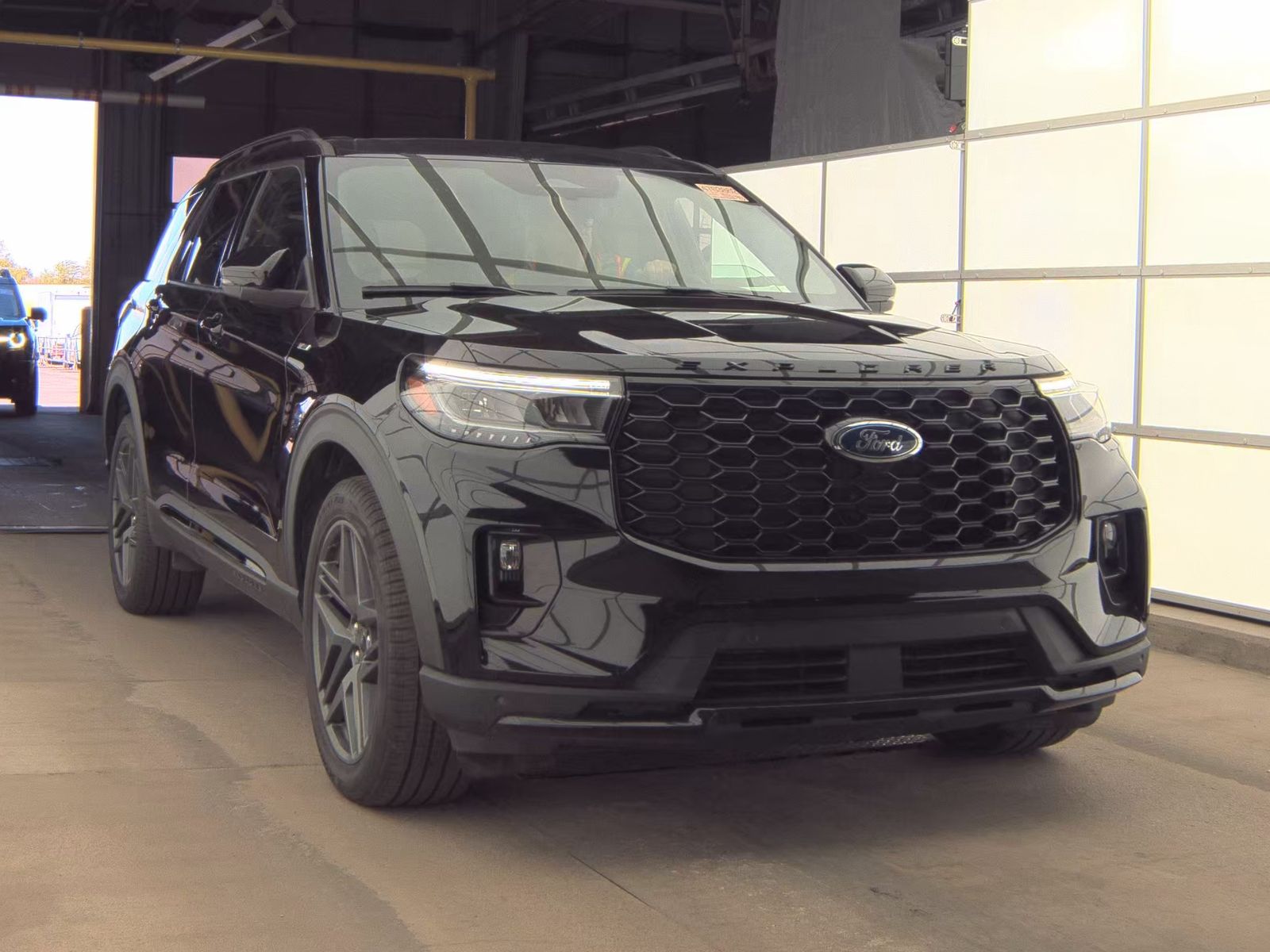 FORD EXPLORER - 4