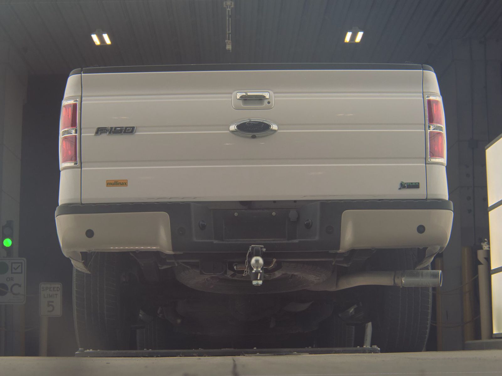 FORD F-150 - 8