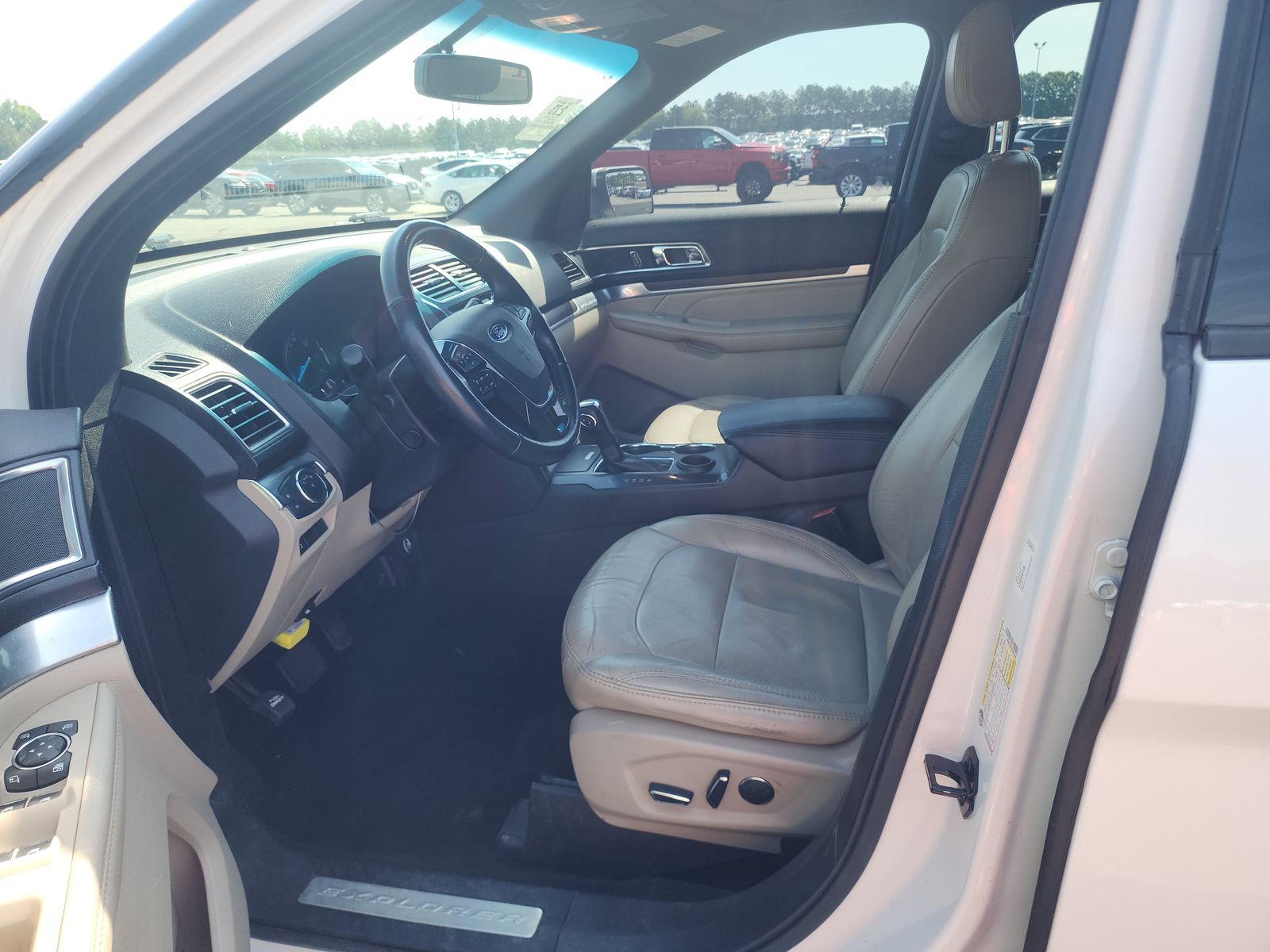 FORD EXPLORER - 8