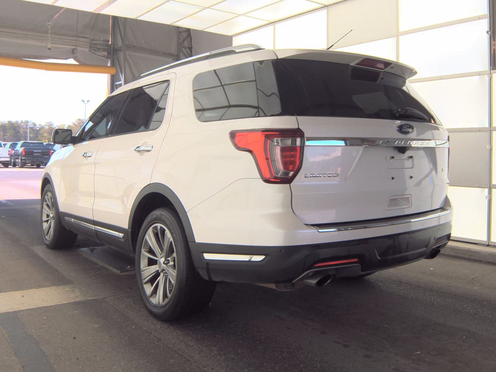 FORD EXPLORER - 7
