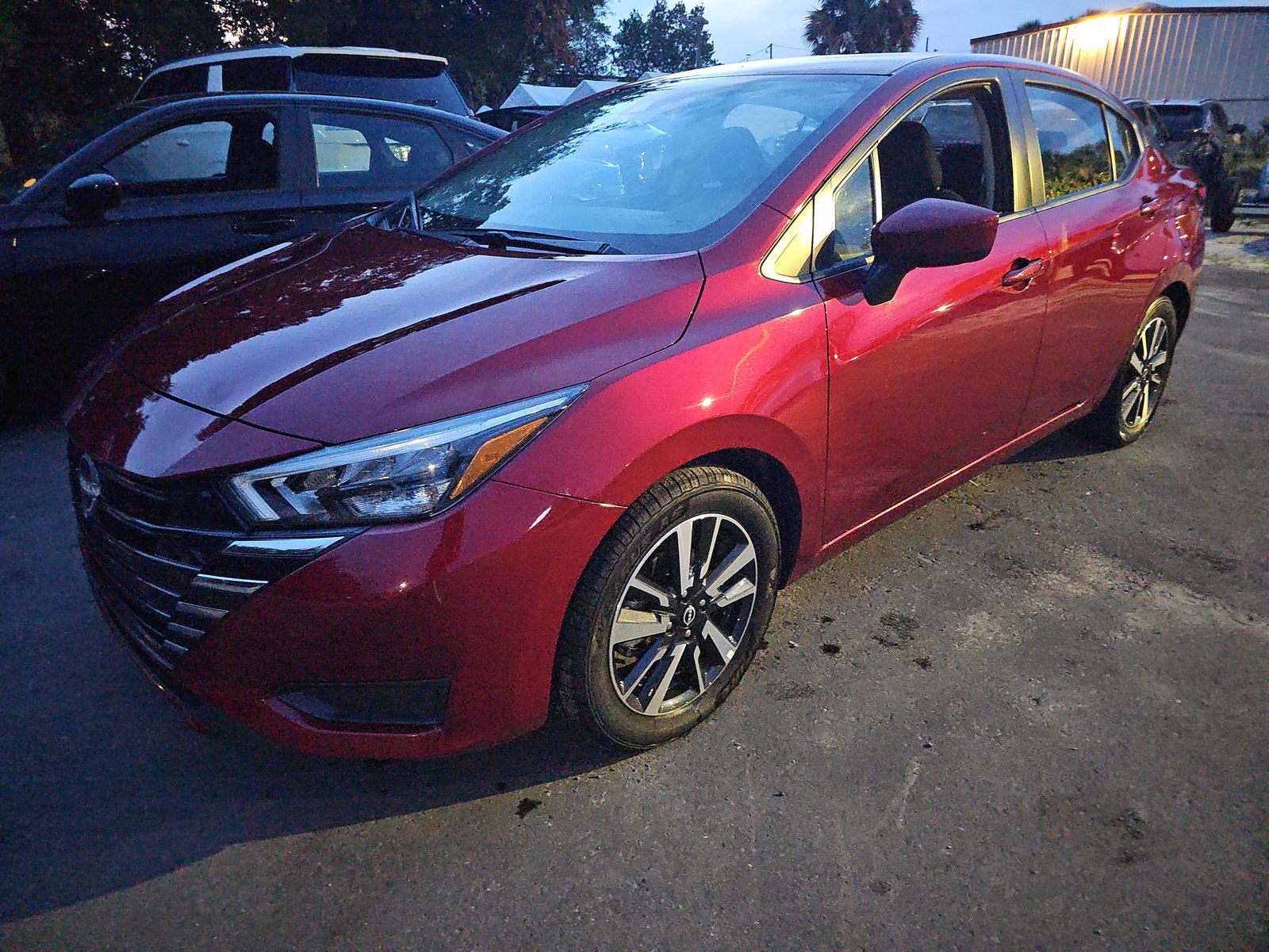 NISSAN VERSA - 1
