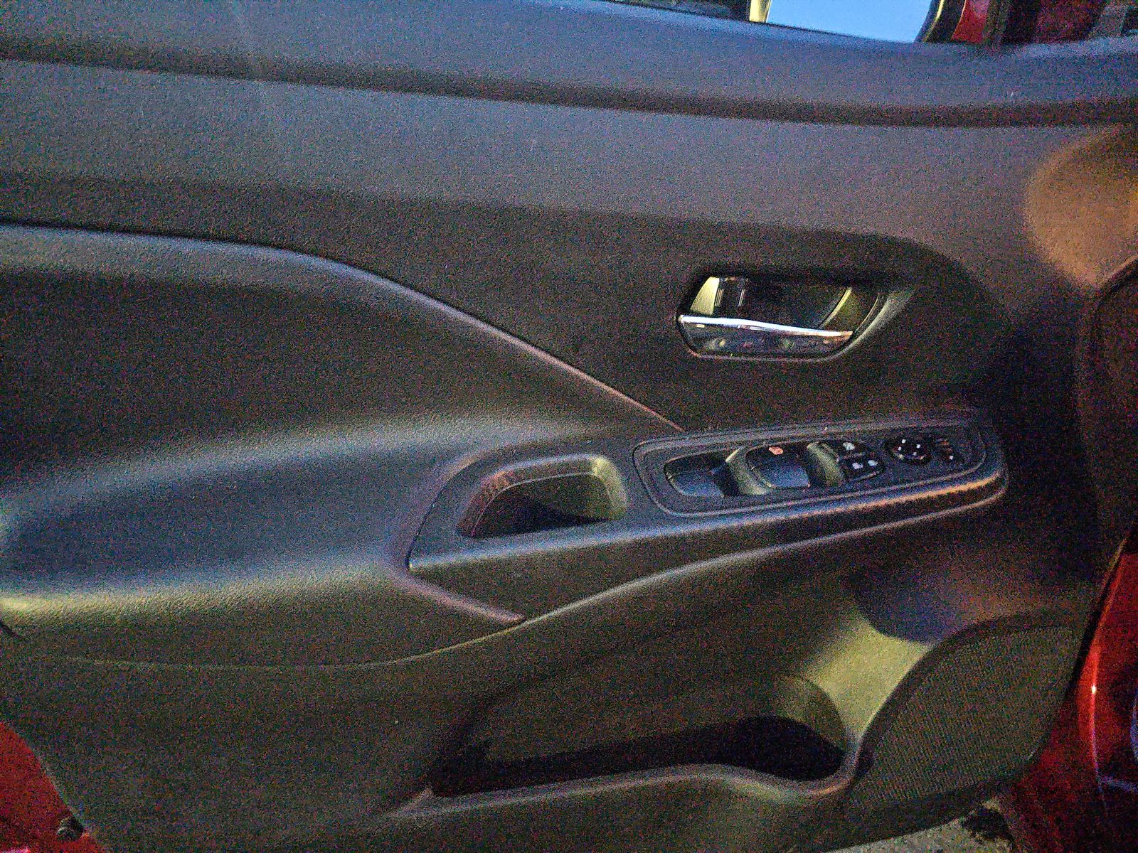 NISSAN VERSA - 10