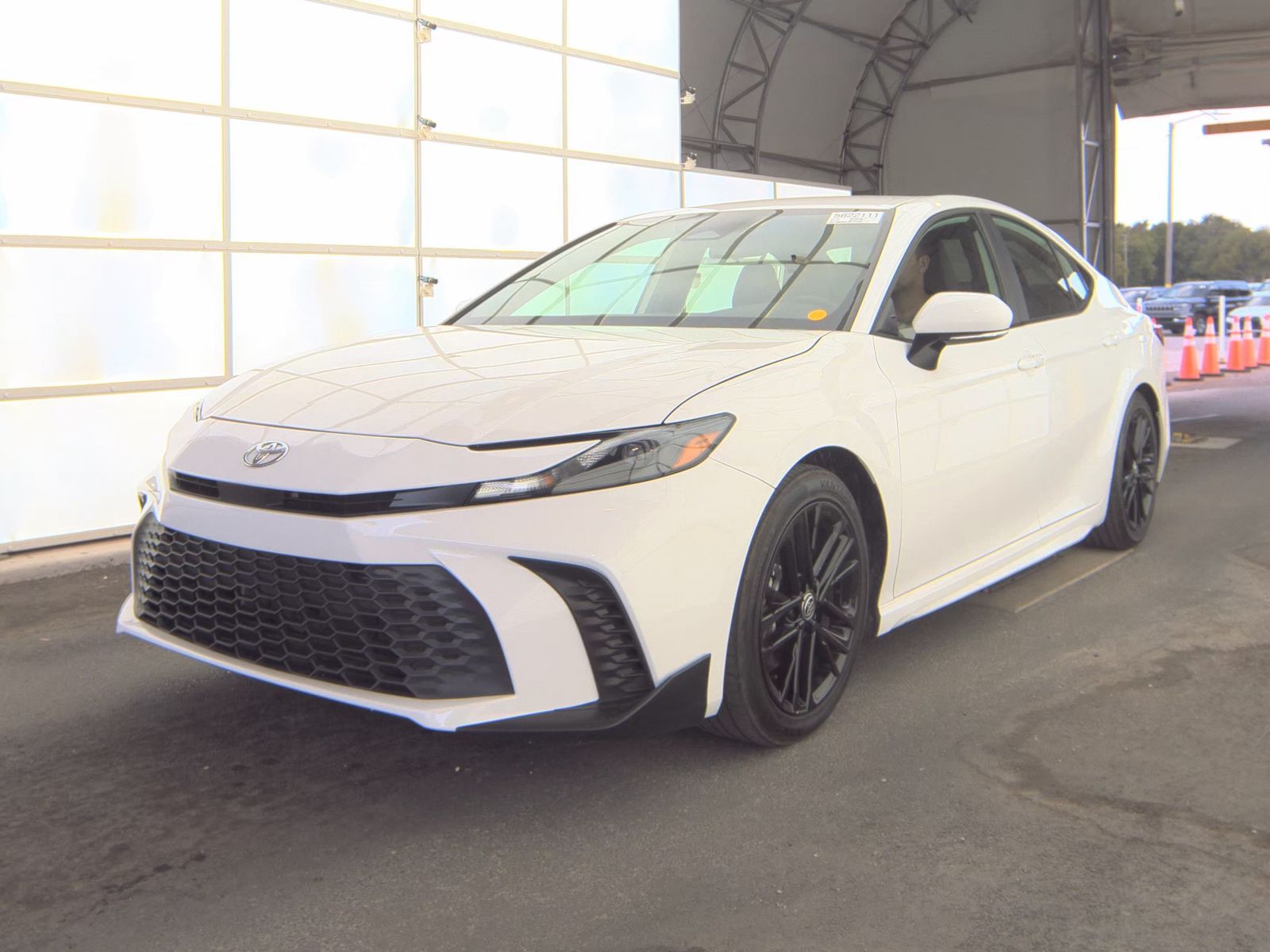 TOYOTA CAMRY - 1