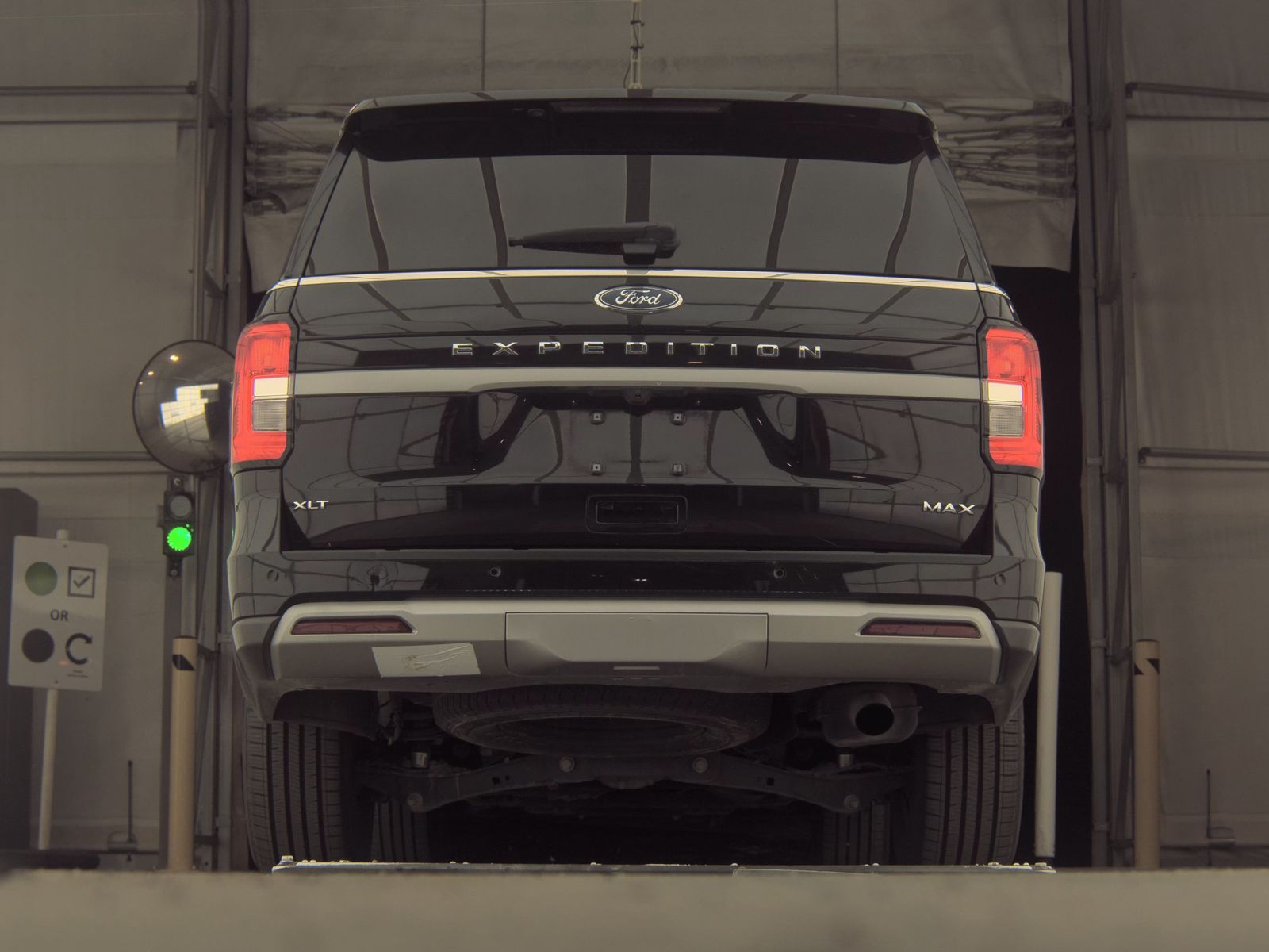 FORD EXPEDITION MAX - 8