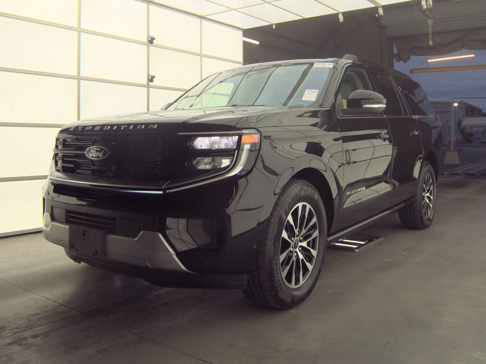 FORD EXPEDITION MAX - 1