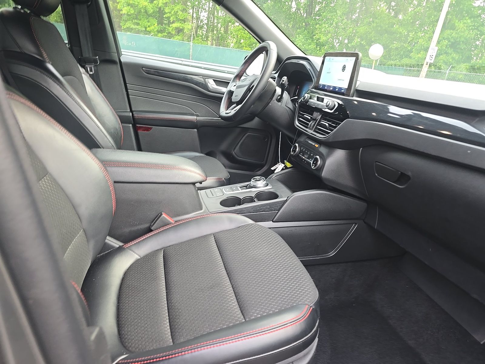 2025 Ford Escape ST-Line FWD