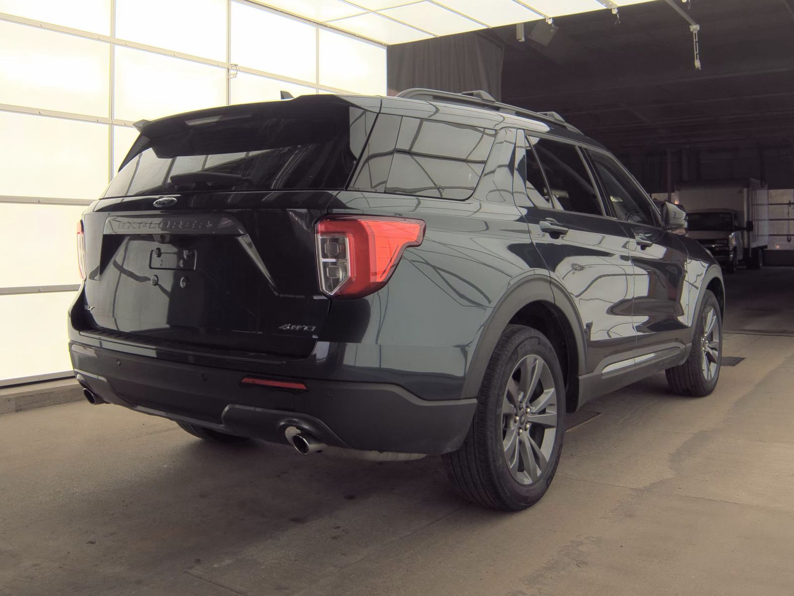 FORD EXPLORER - 6