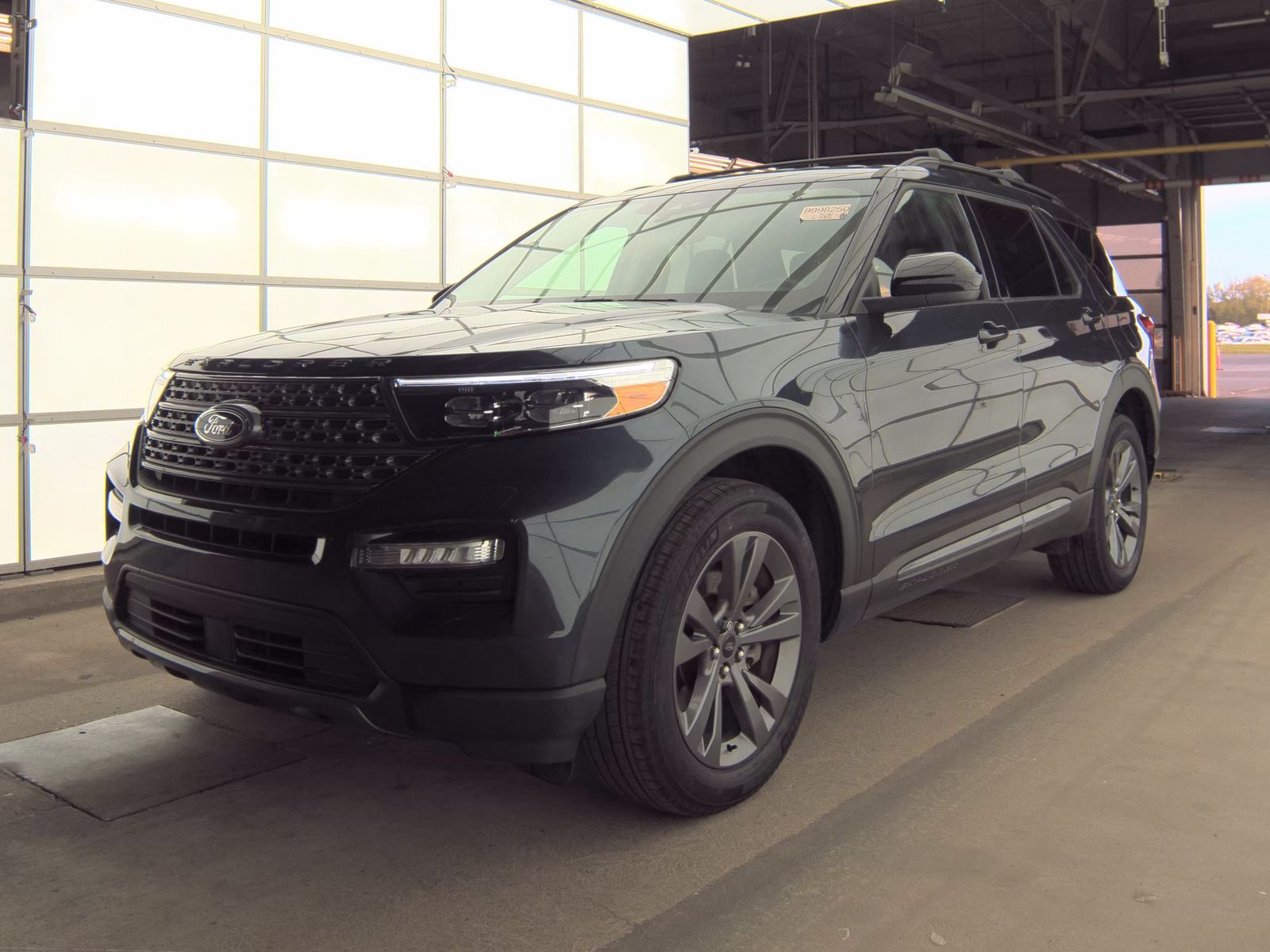 FORD EXPLORER - 1