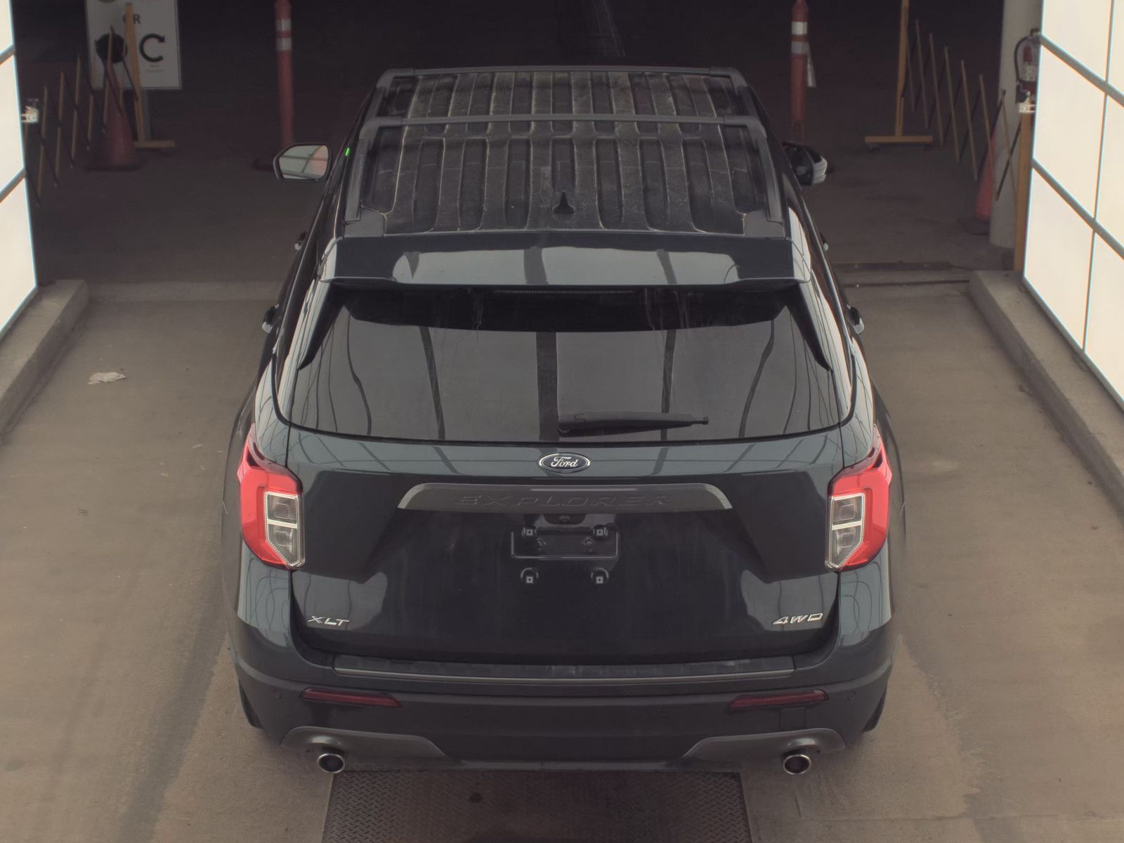 FORD EXPLORER - 7