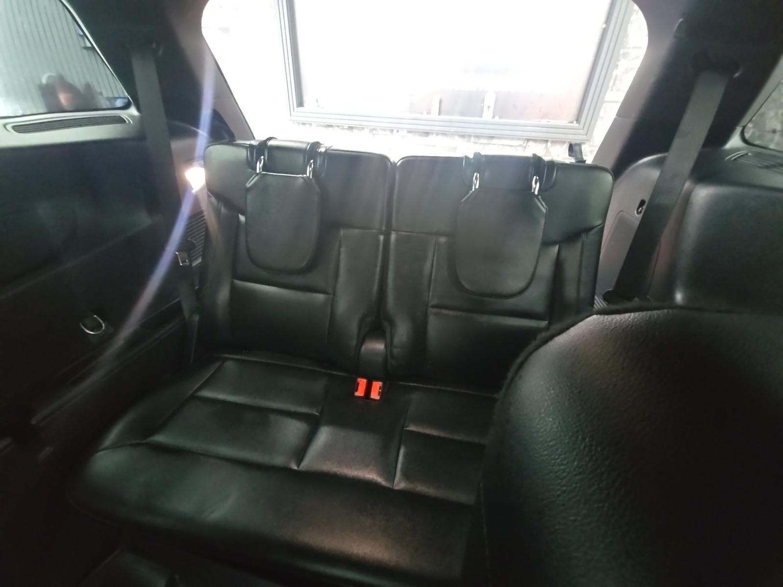 FORD EXPLORER - 9
