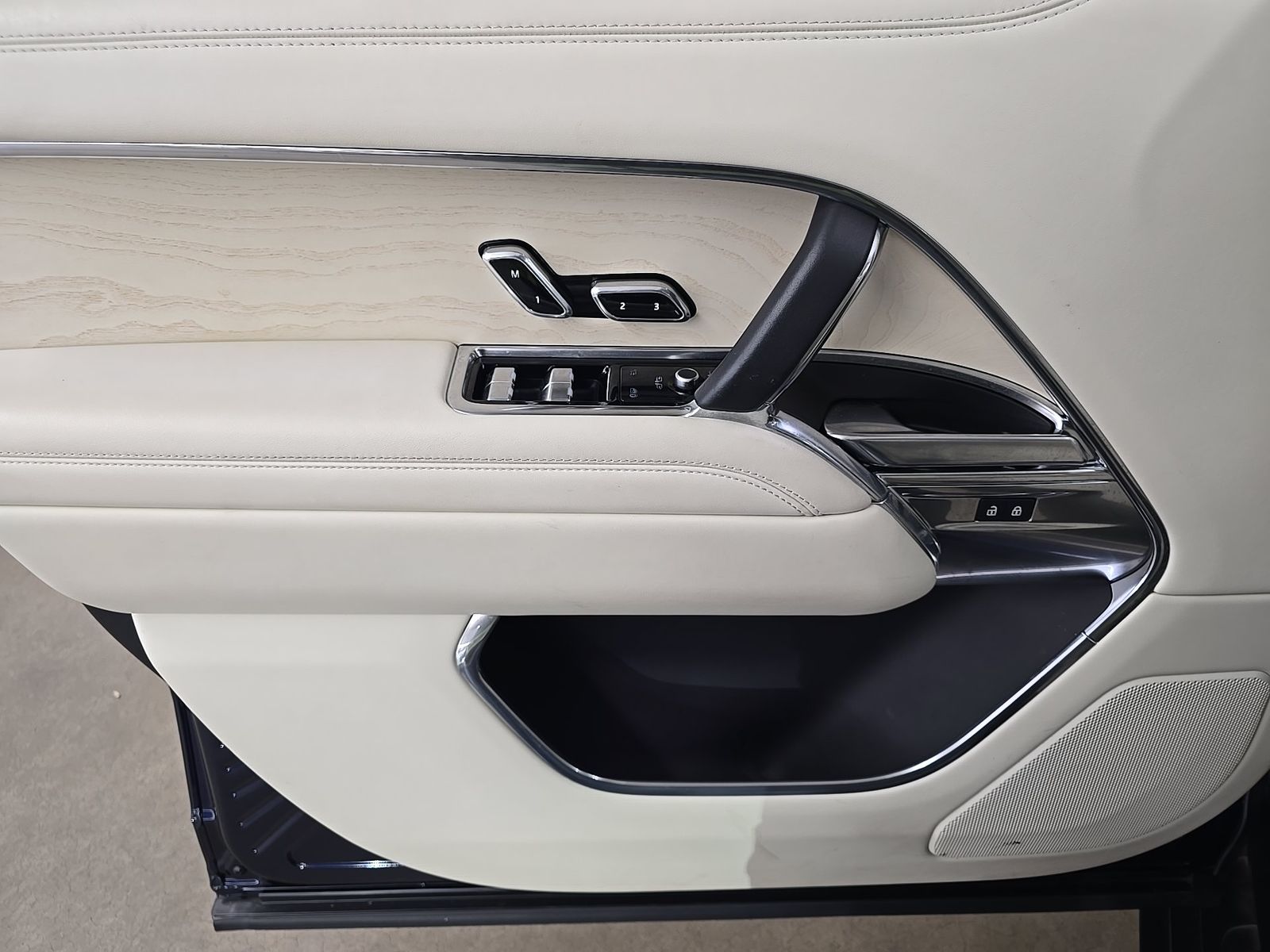 LAND ROVER RANGE ROVER - 10