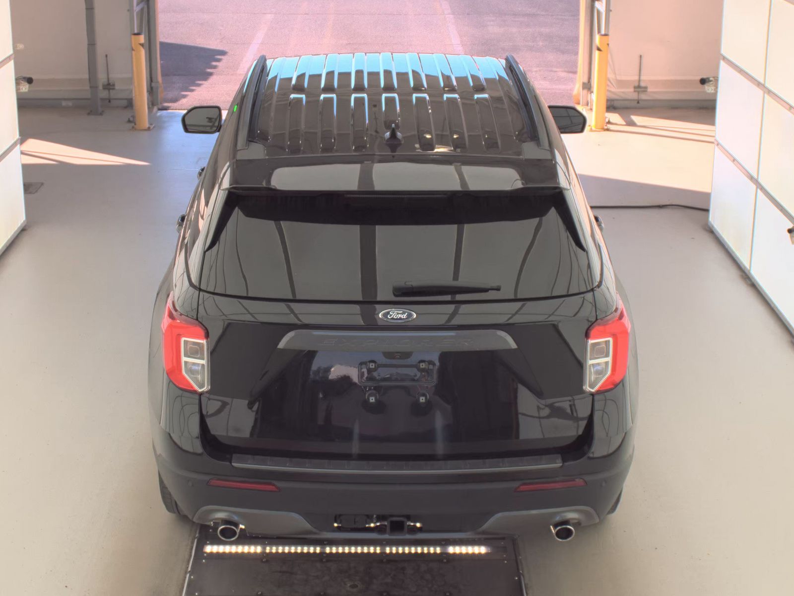 FORD EXPLORER - 7