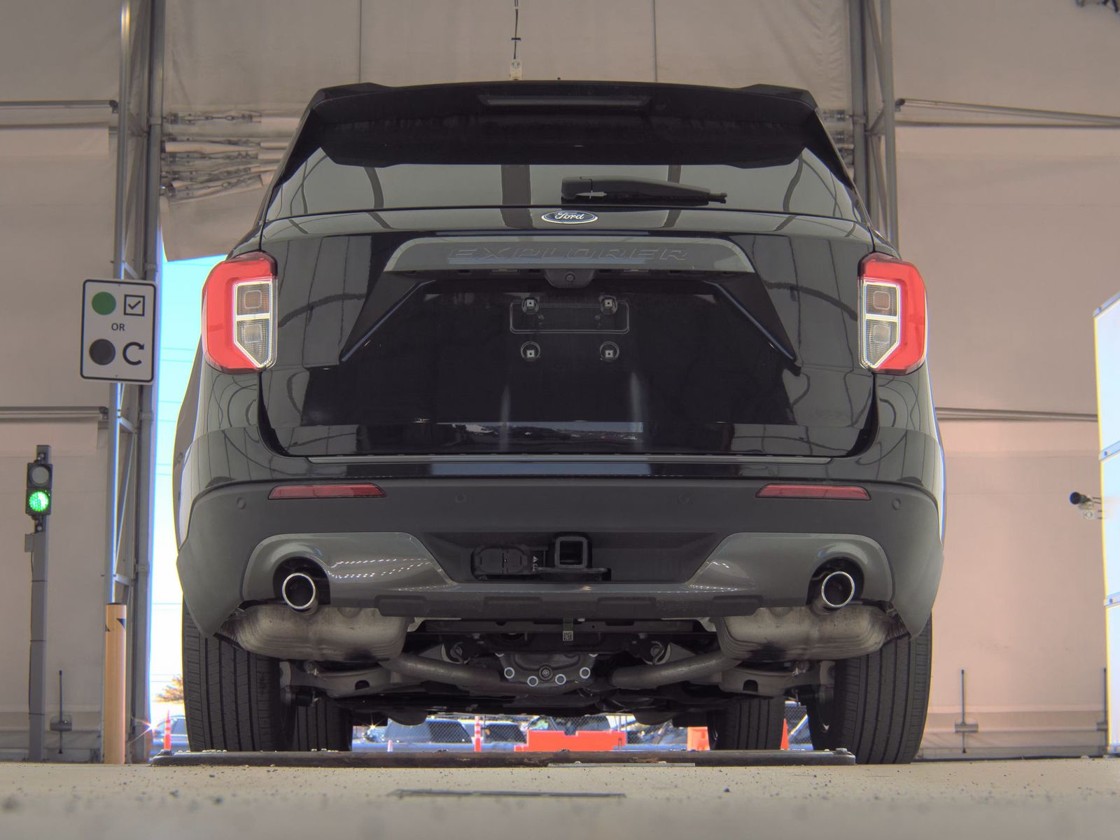 FORD EXPLORER - 8