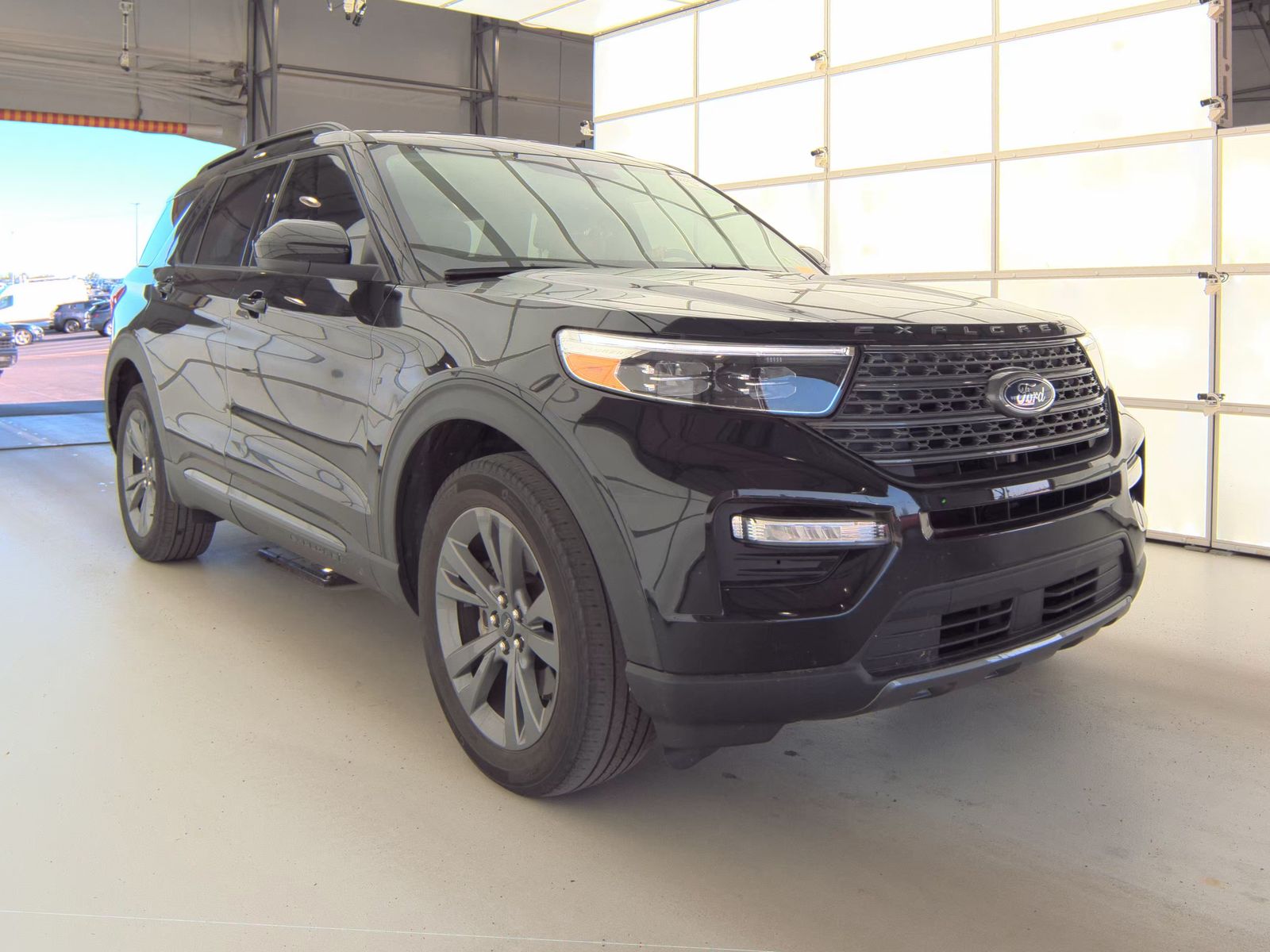 FORD EXPLORER - 5