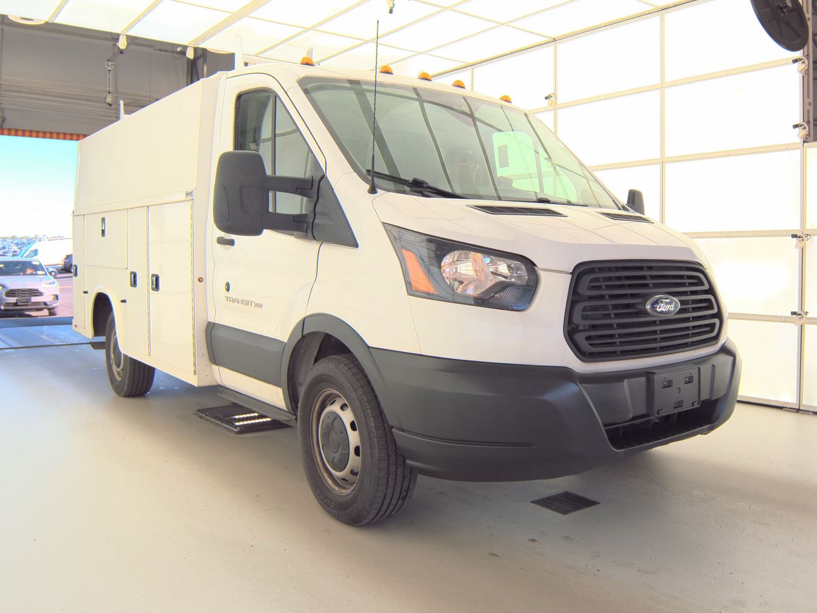 FORD TRANSIT 350 - 5