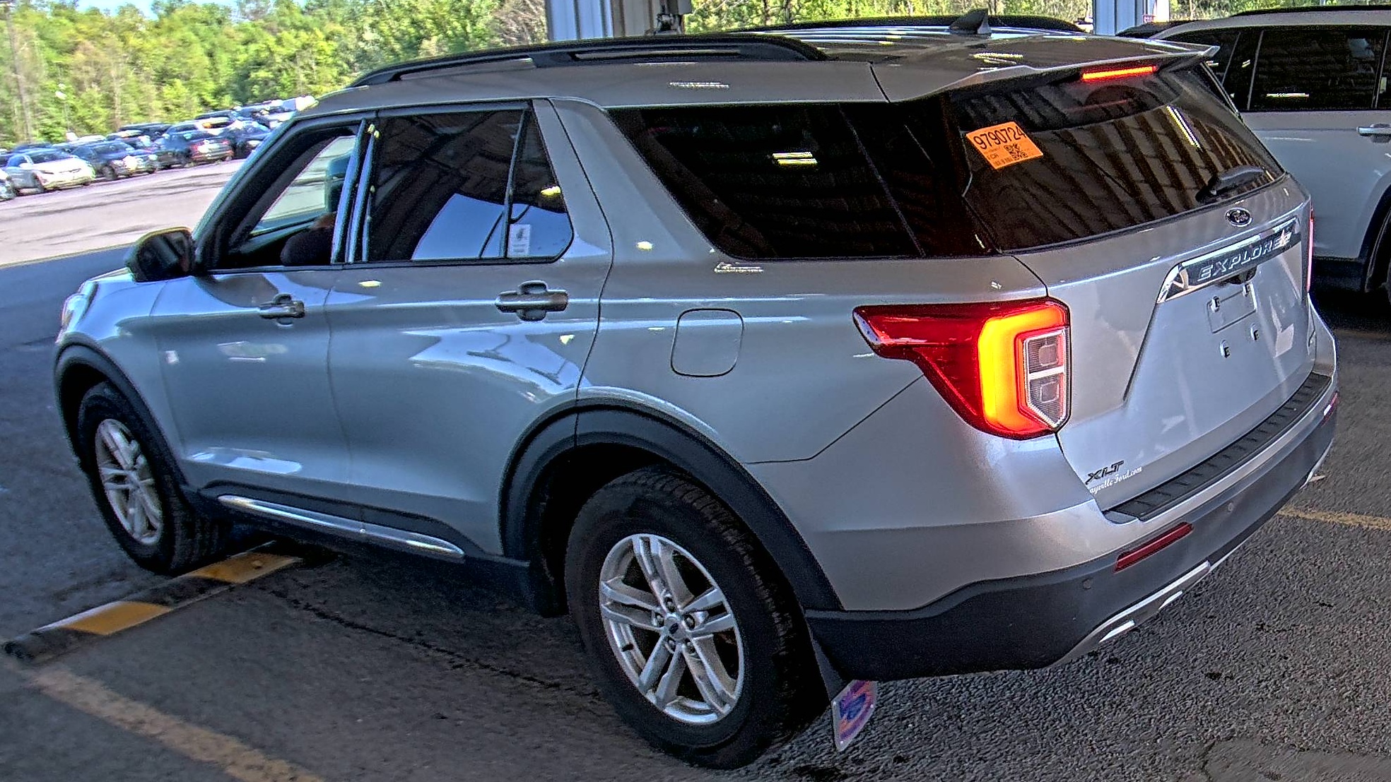 FORD EXPLORER - 7