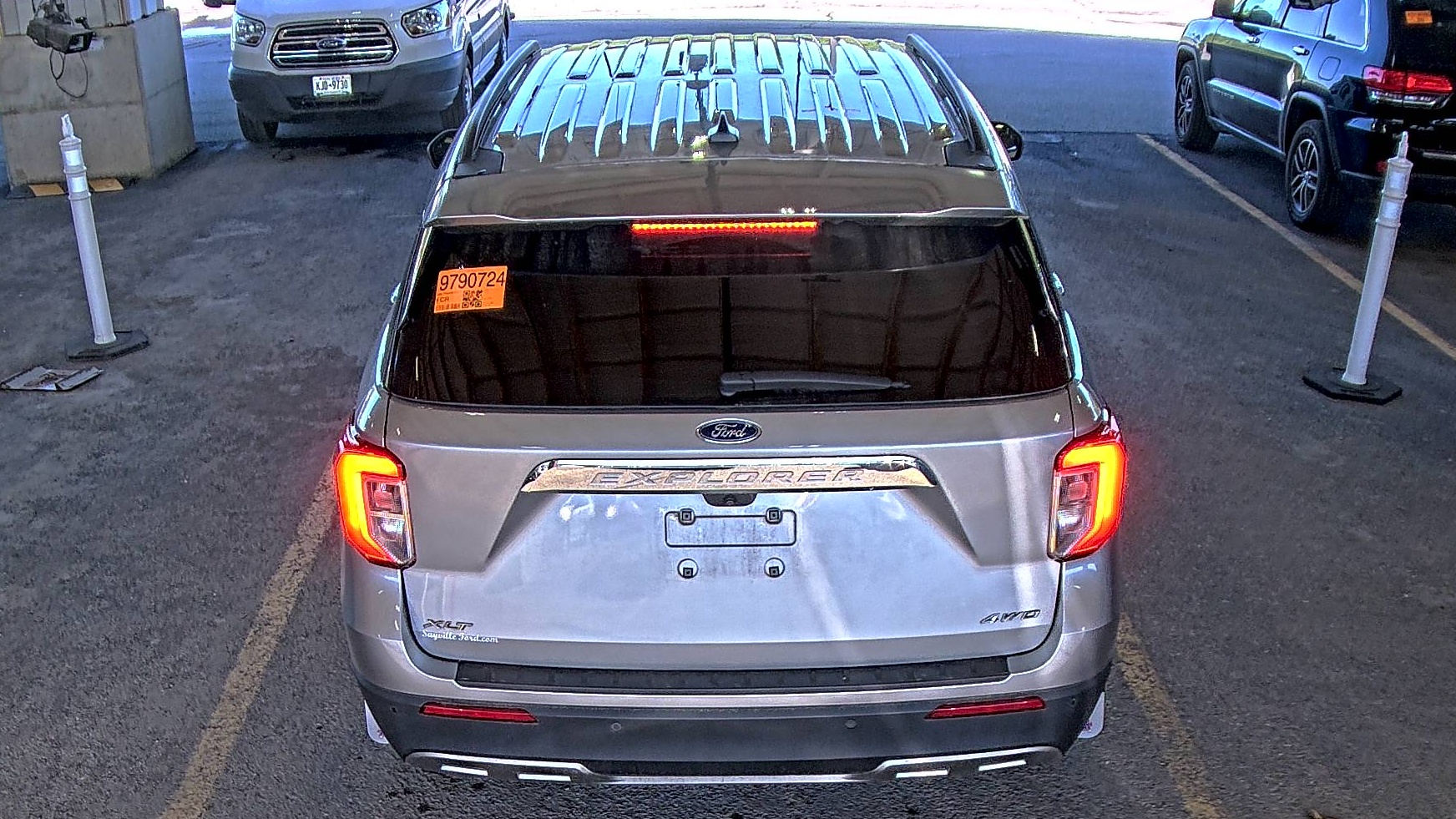 FORD EXPLORER - 6