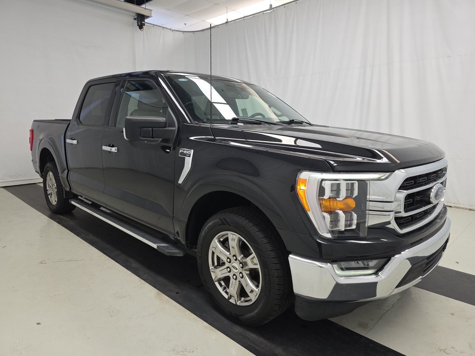 FORD F-150 - 4