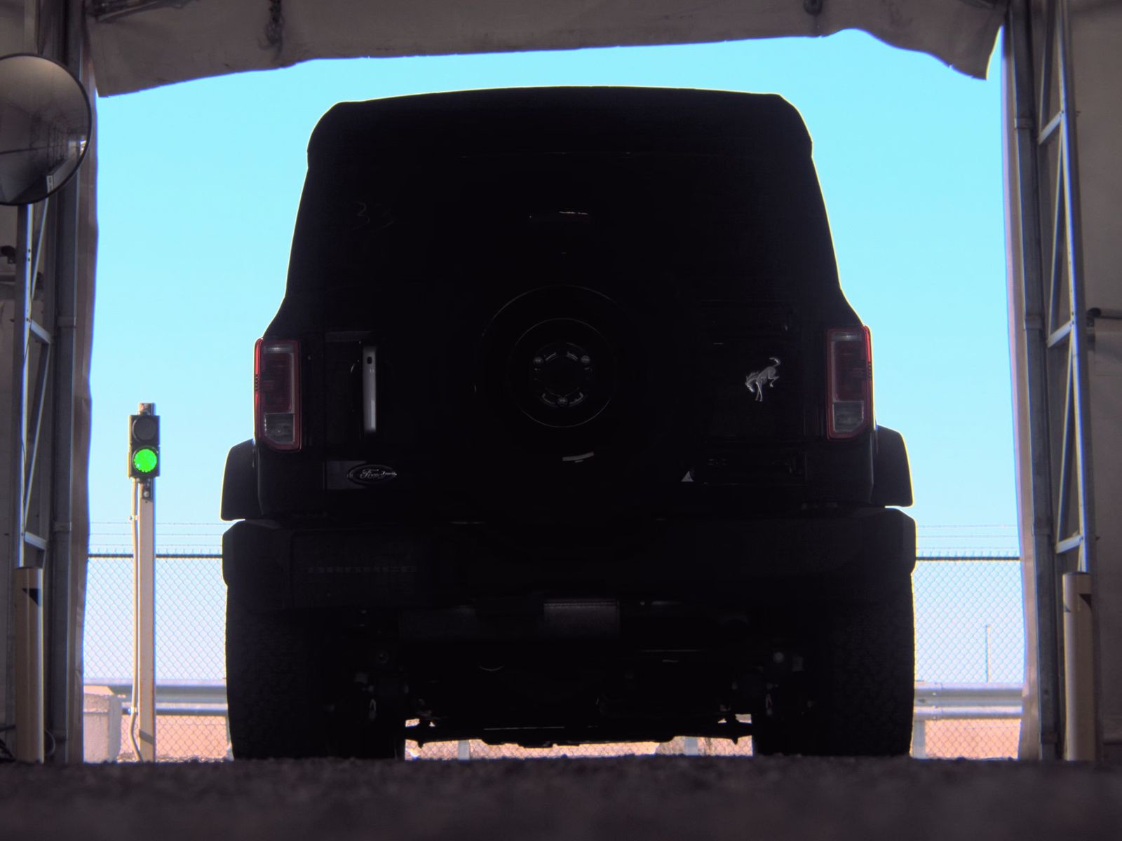FORD BRONCO - 8
