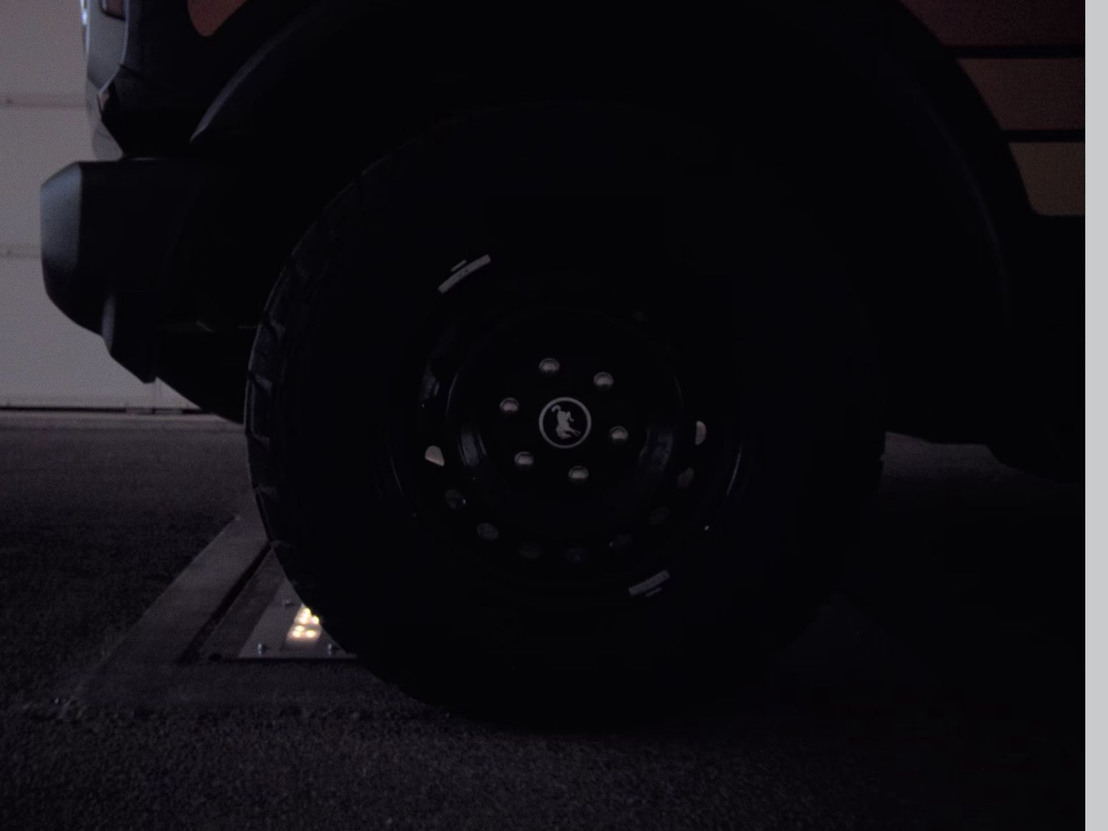 FORD BRONCO - 10