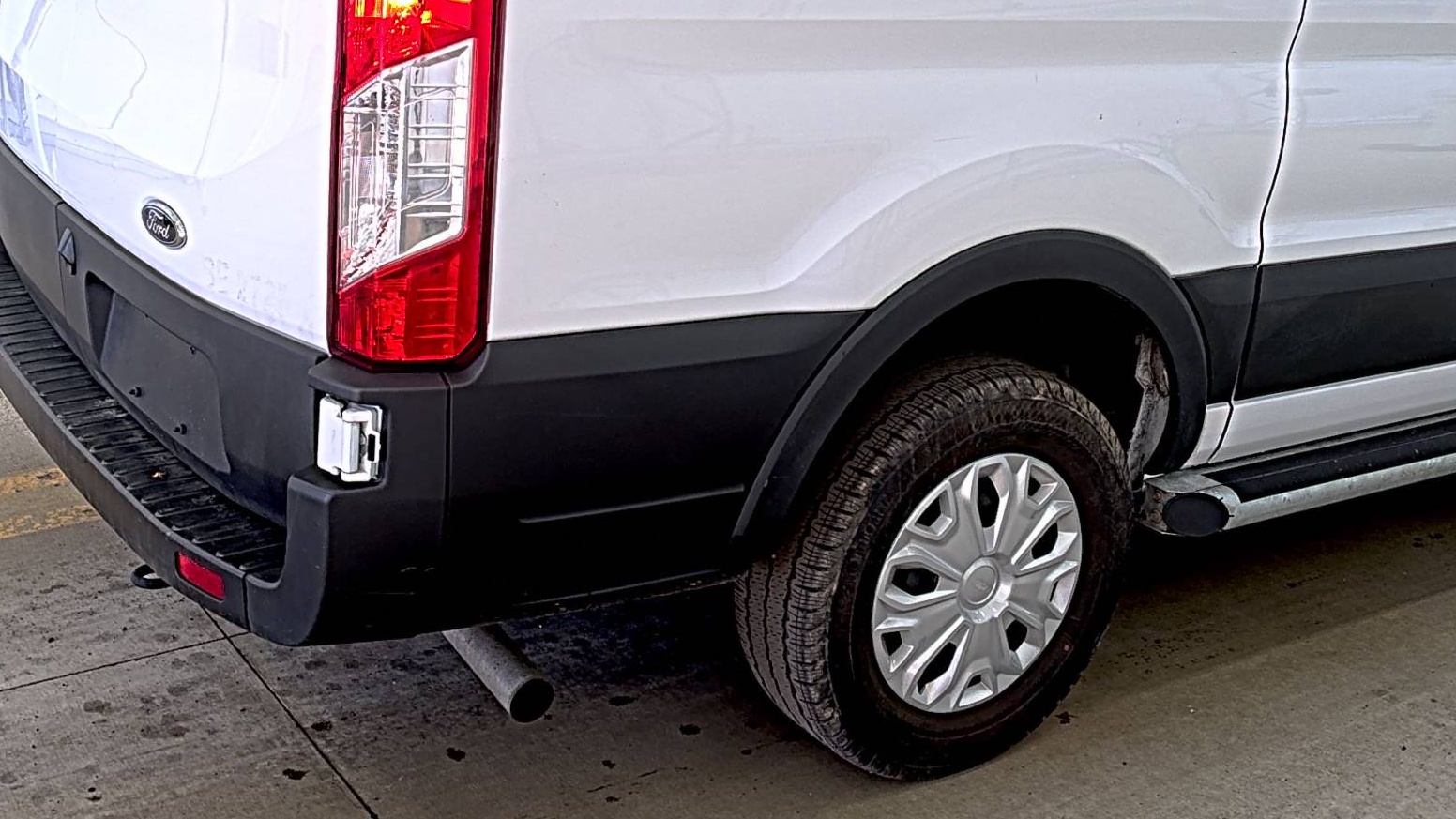FORD TRANSIT 250 - 10