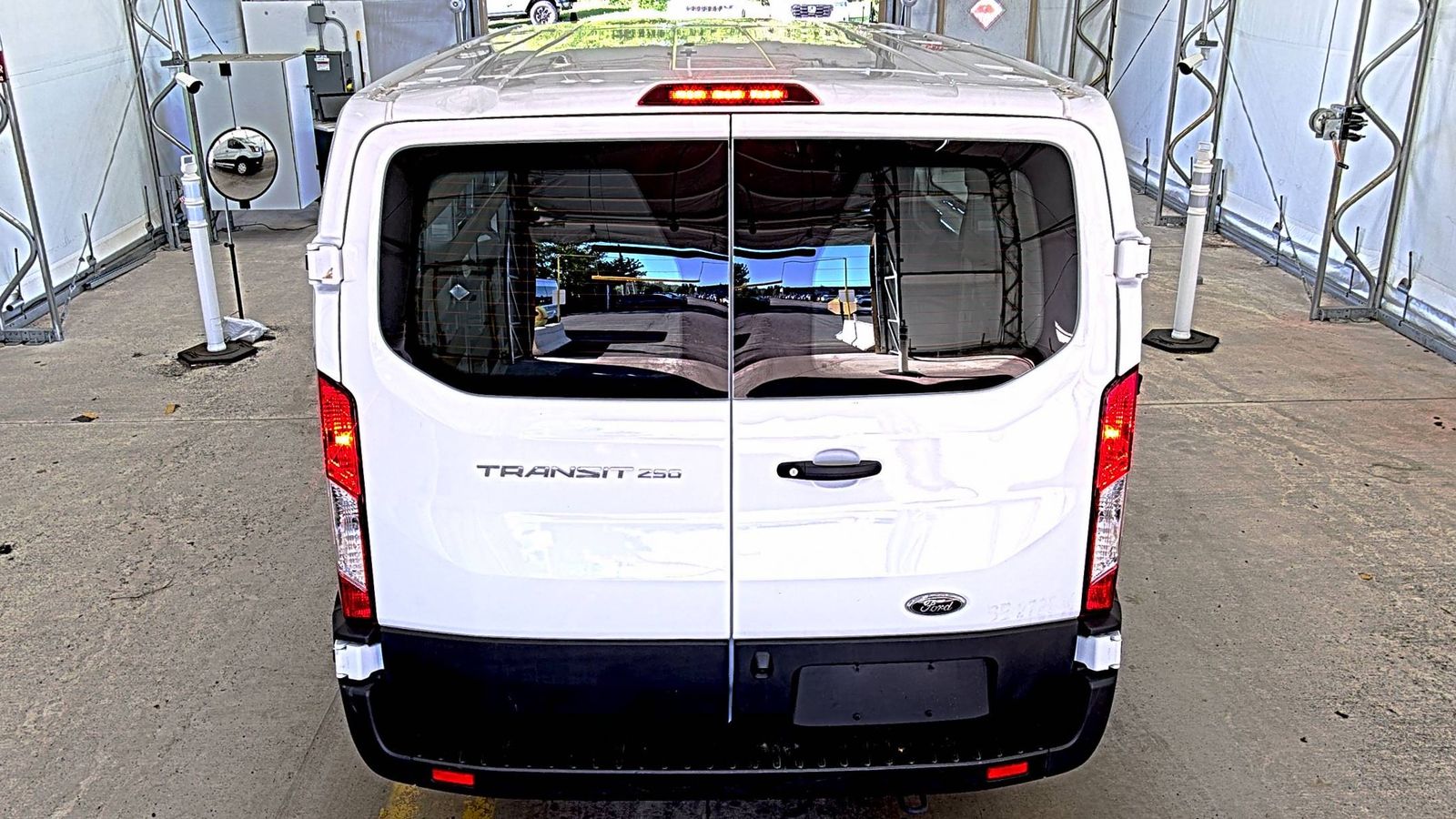 FORD TRANSIT 250 - 6
