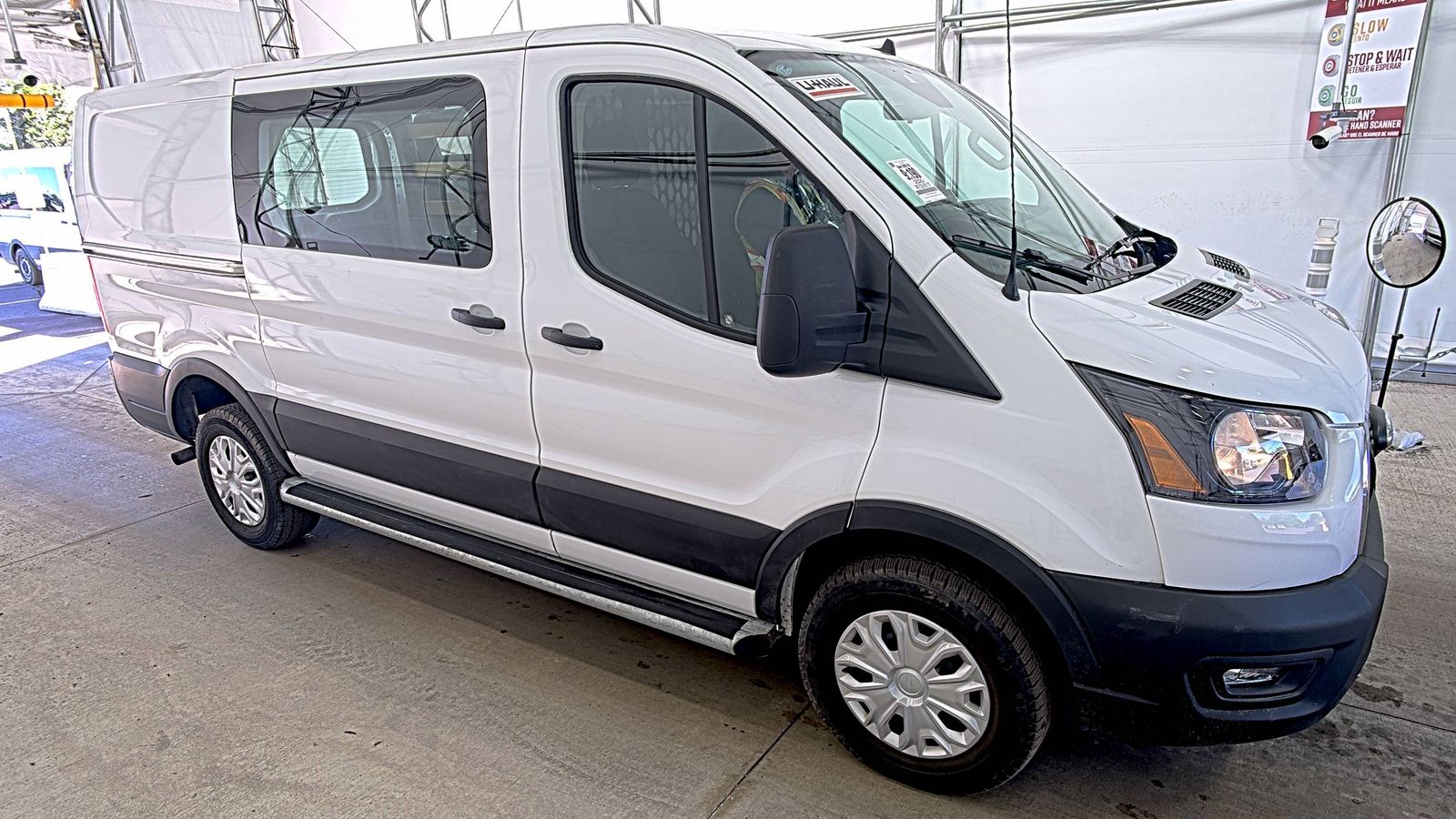 FORD TRANSIT 250 - 4