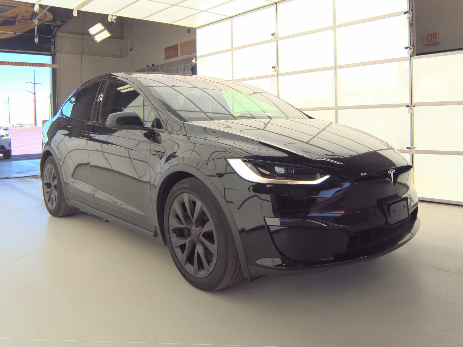 TESLA MODEL X - 5