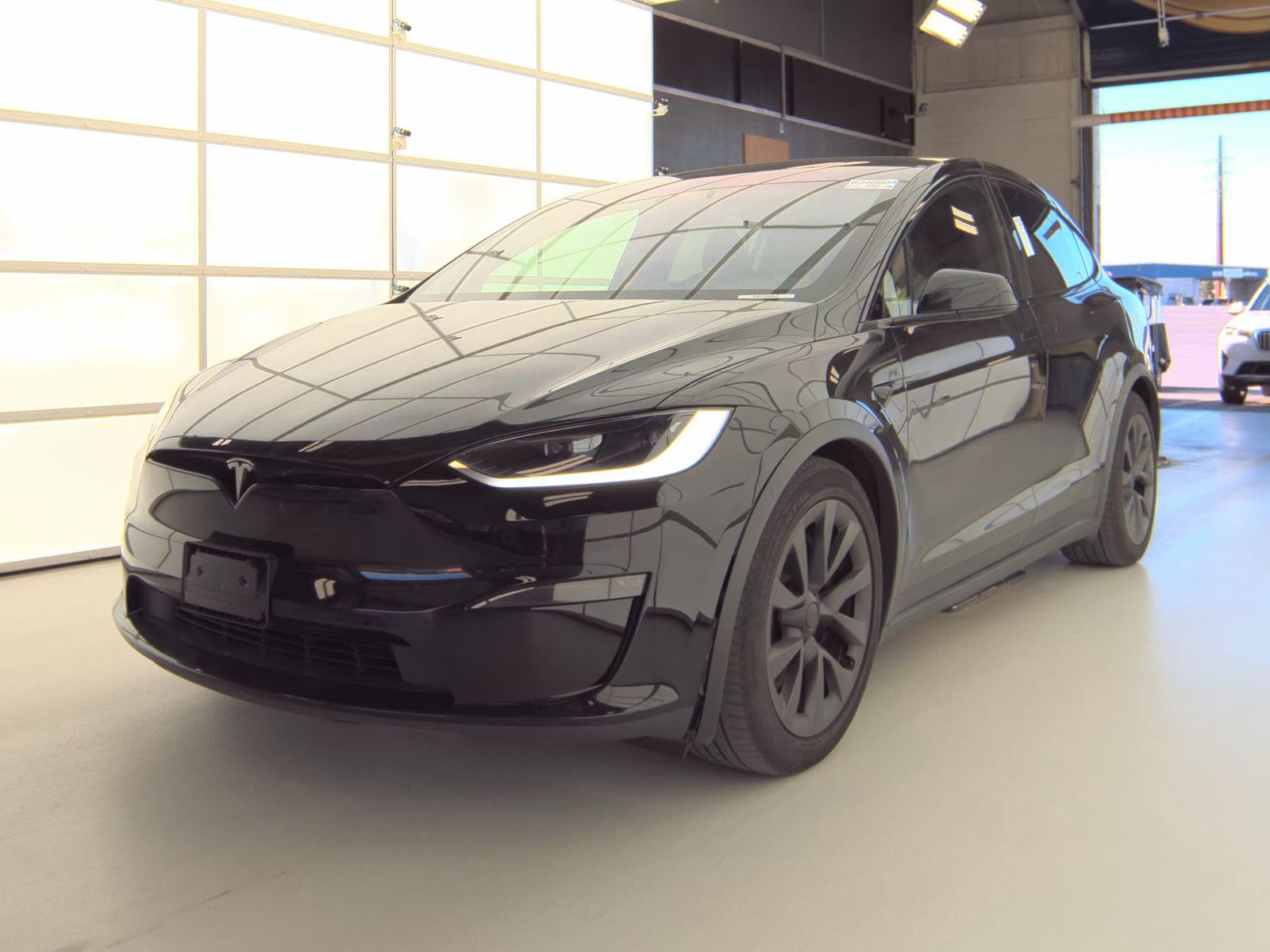 TESLA MODEL X - 1