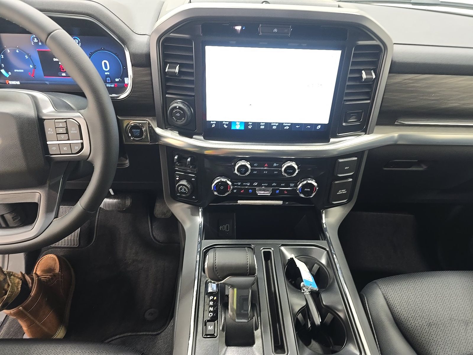 2026 Ford F-150 Hybrid Lariat AWD