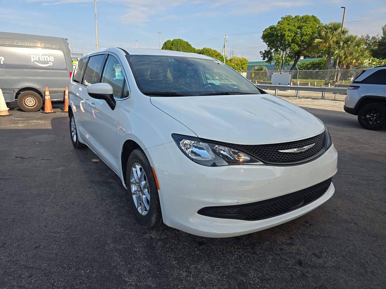 CHRYSLER VOYAGER - 4