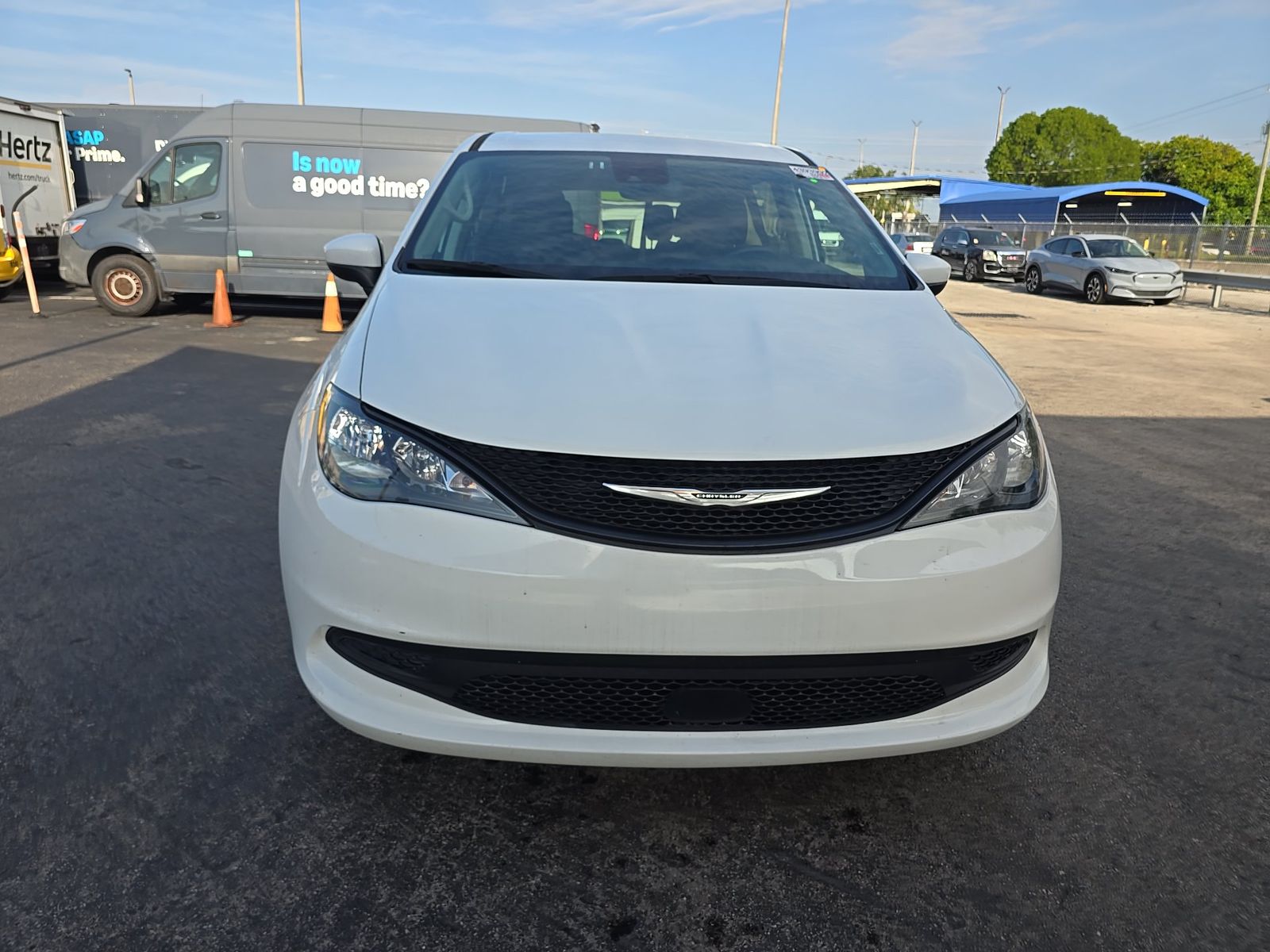 CHRYSLER VOYAGER - 3