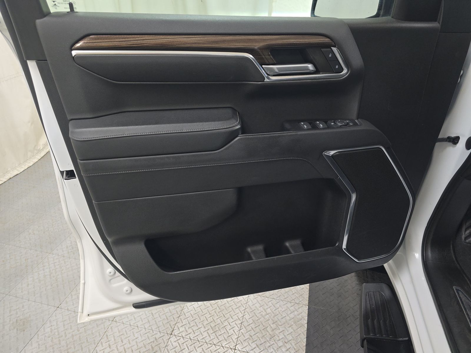 2023 Chevrolet Silverado 1500 RST AWD