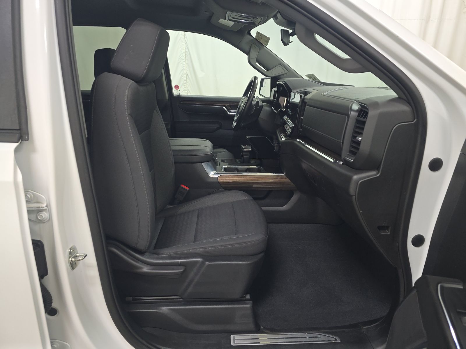 2023 Chevrolet Silverado 1500 RST AWD