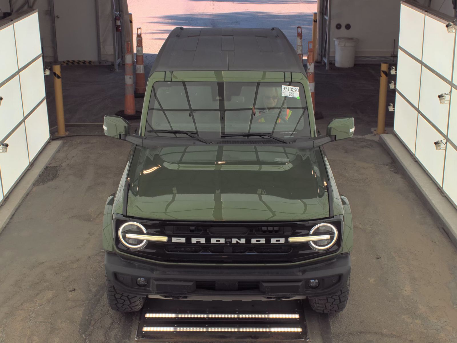 FORD BRONCO - 3