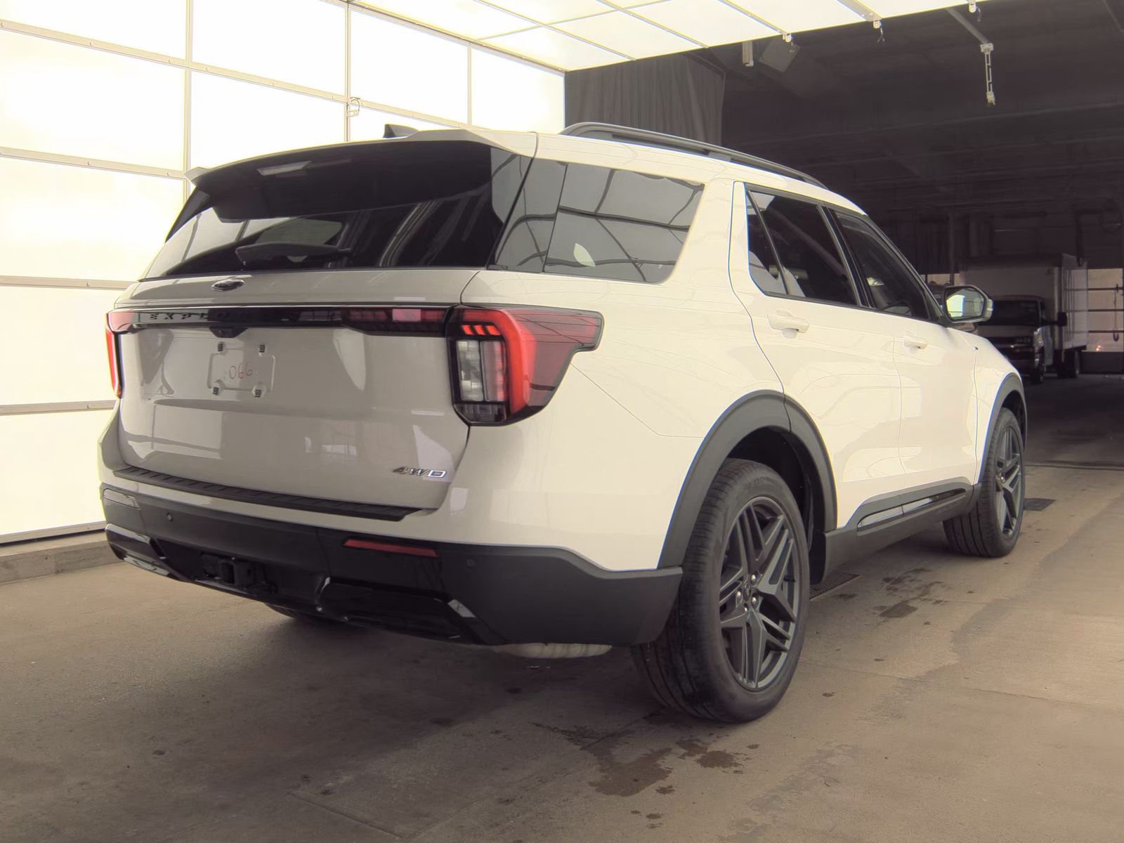 FORD EXPLORER - 6
