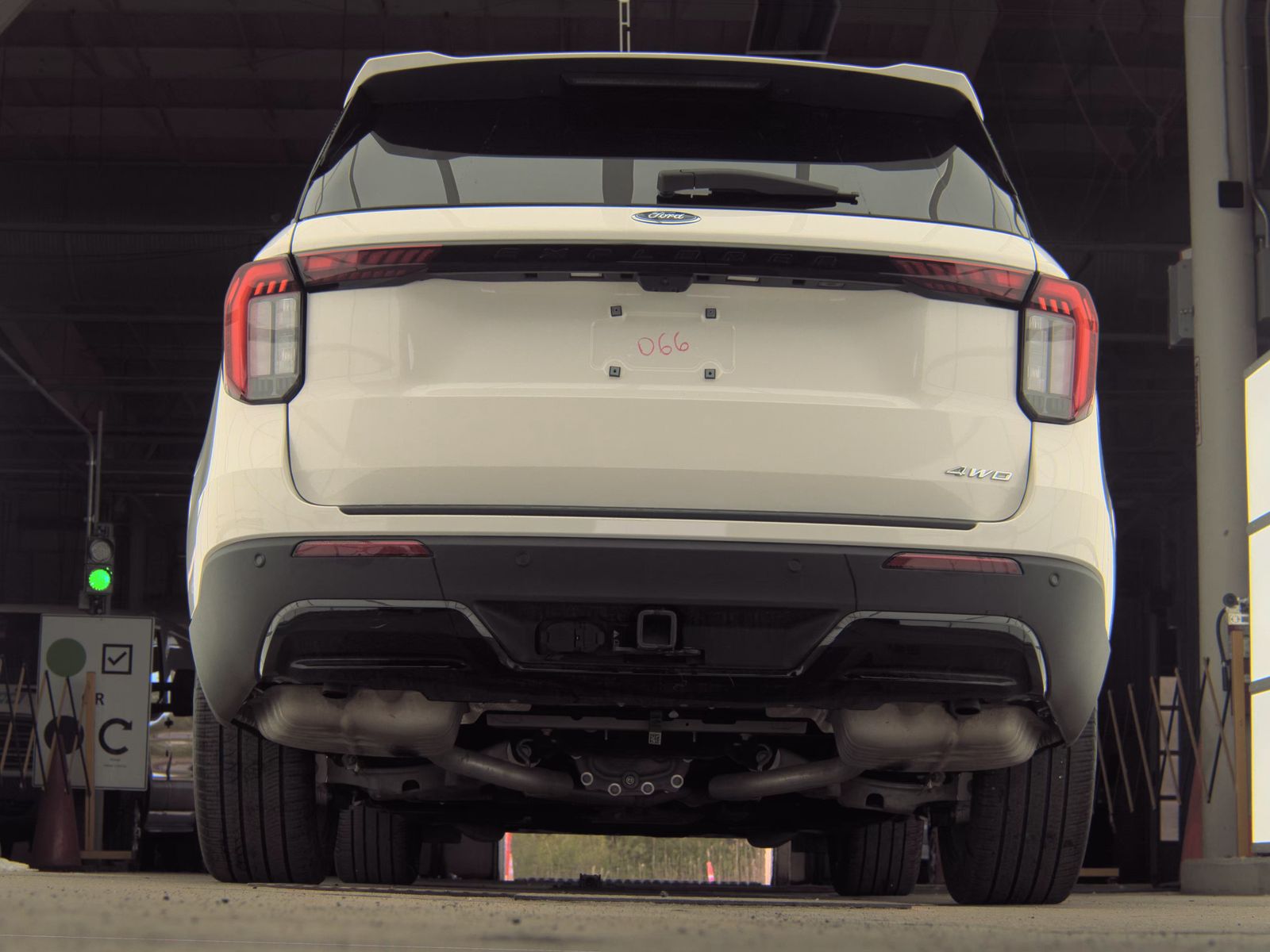 FORD EXPLORER - 8