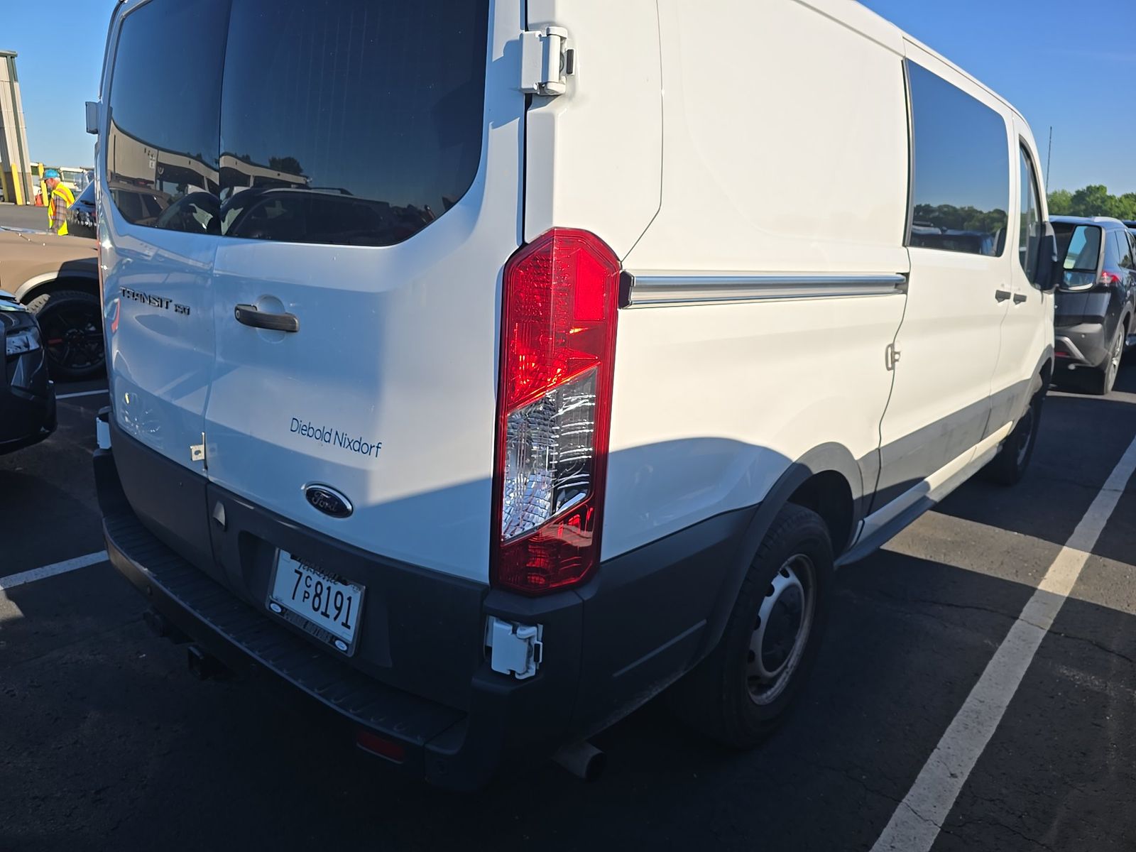 FORD TRANSIT 150 - 5
