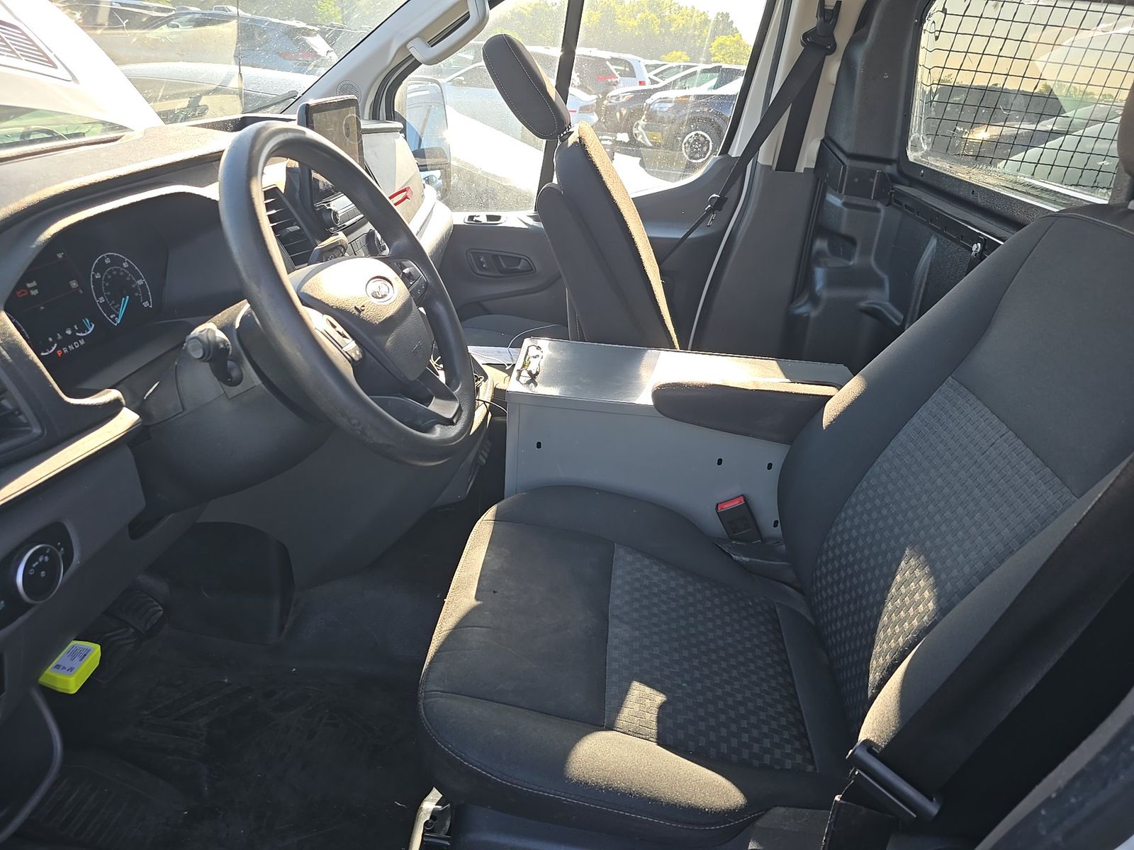 FORD TRANSIT 150 - 8