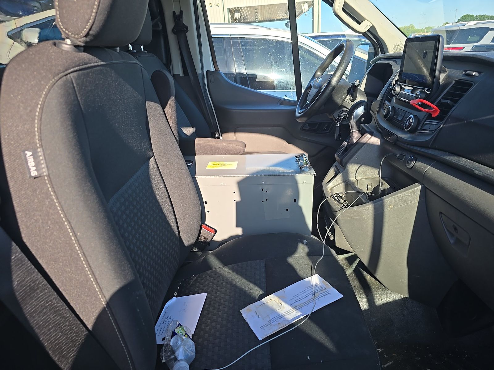 FORD TRANSIT 150 - 9