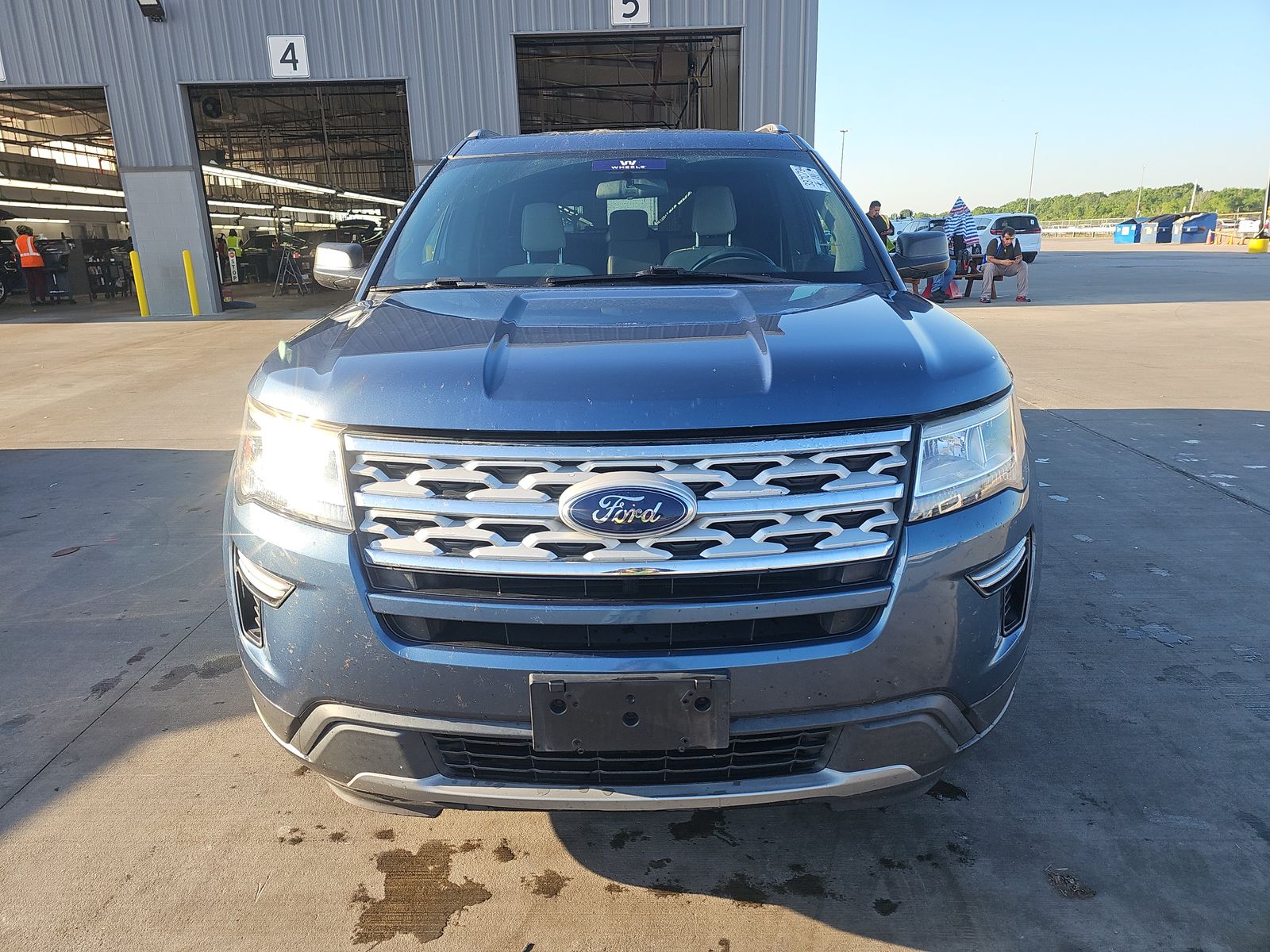 FORD EXPLORER - 3