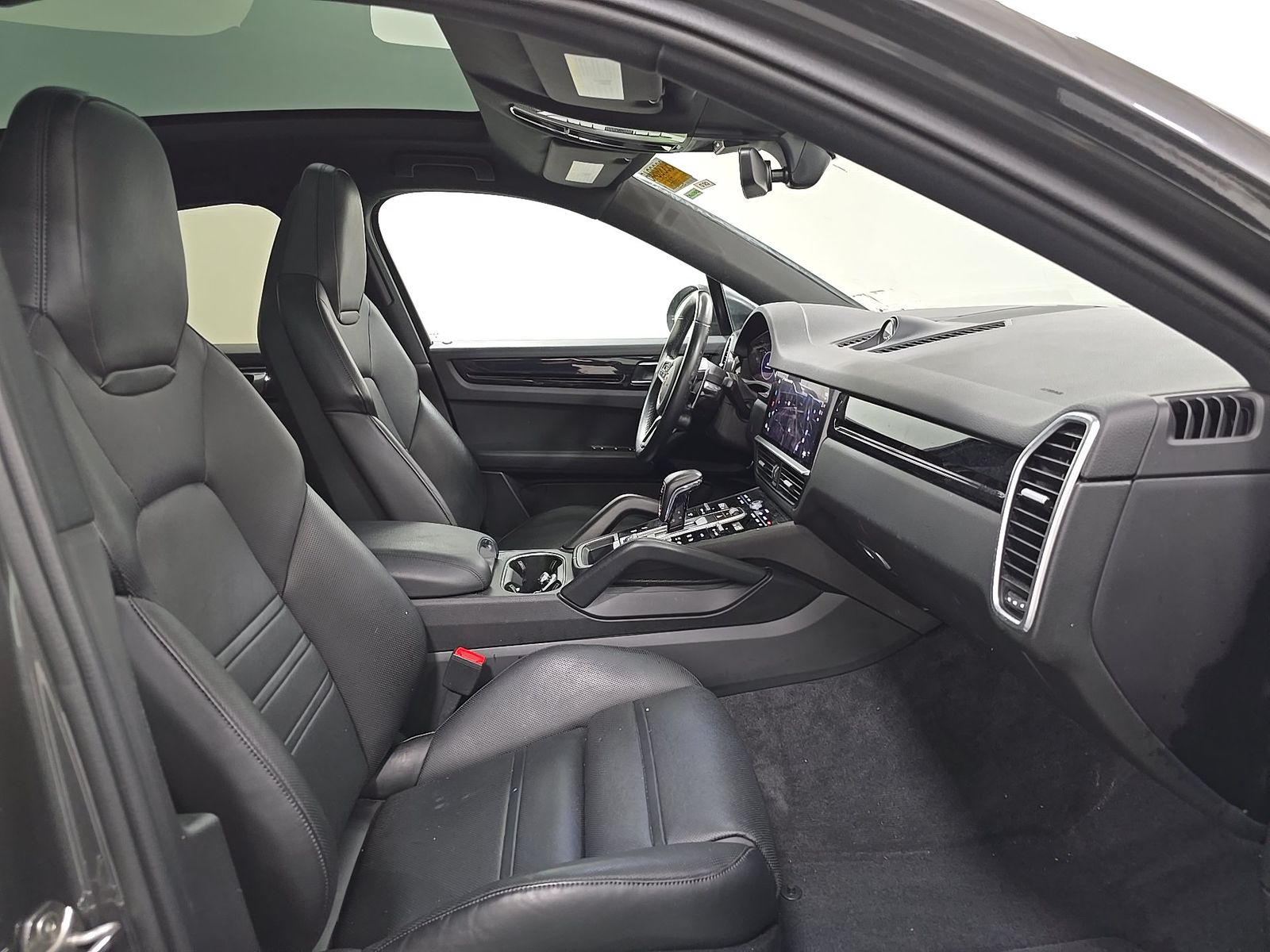 PORSCHE CAYENNE - 9