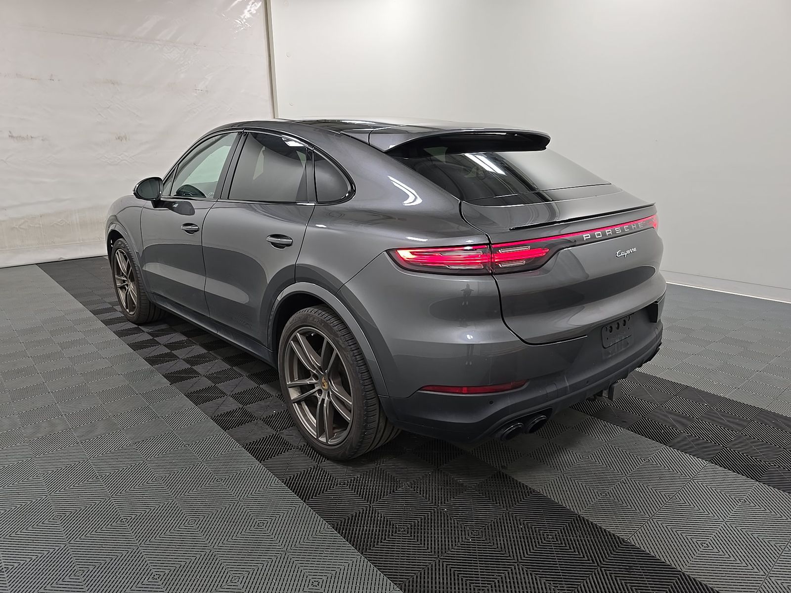 PORSCHE CAYENNE - 7