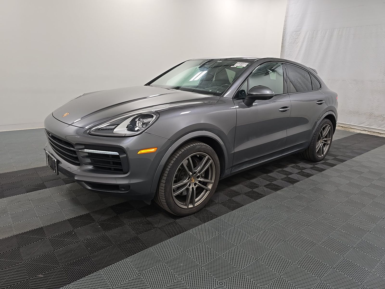 PORSCHE CAYENNE - 1
