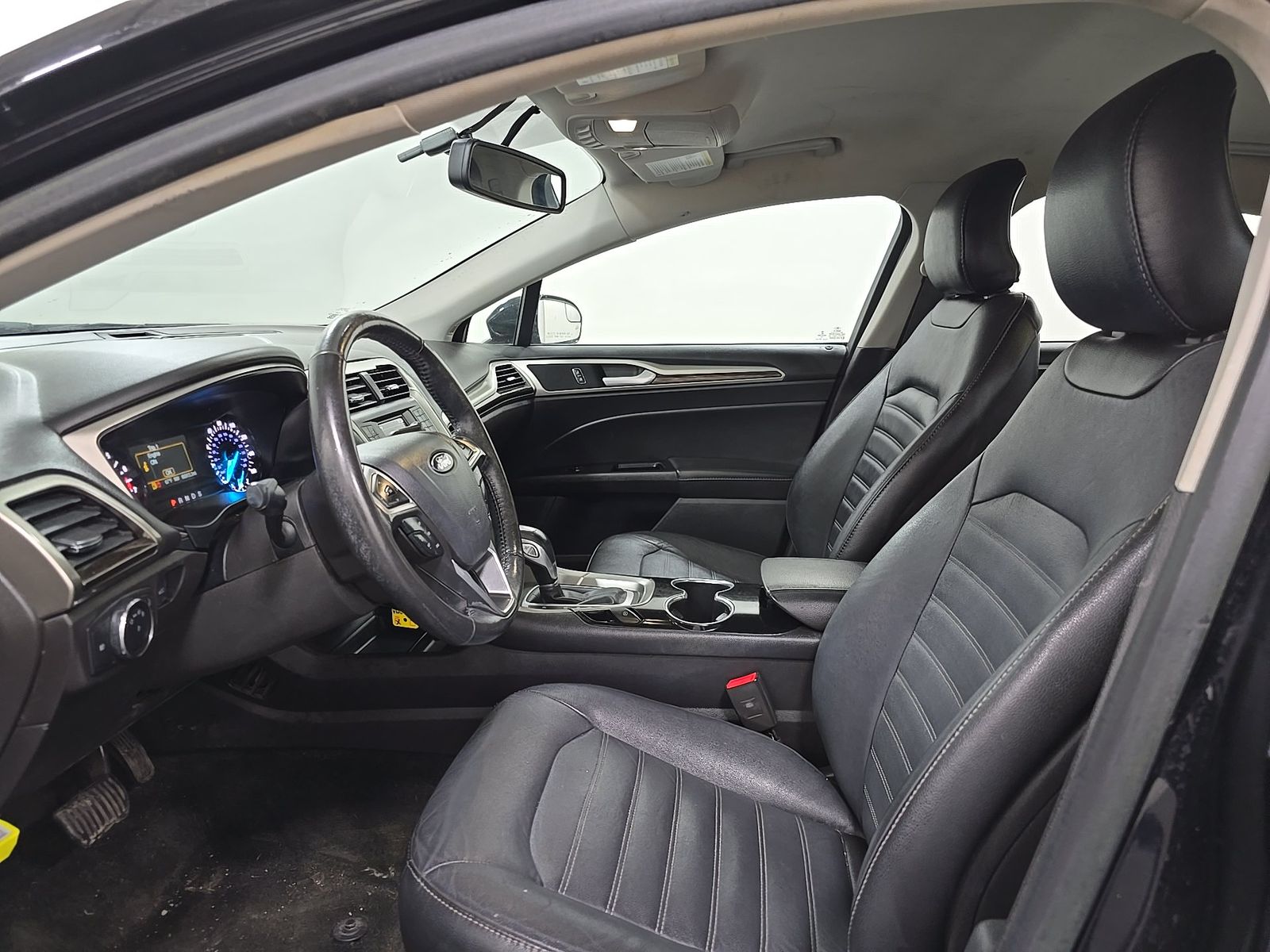 FORD FUSION - 8
