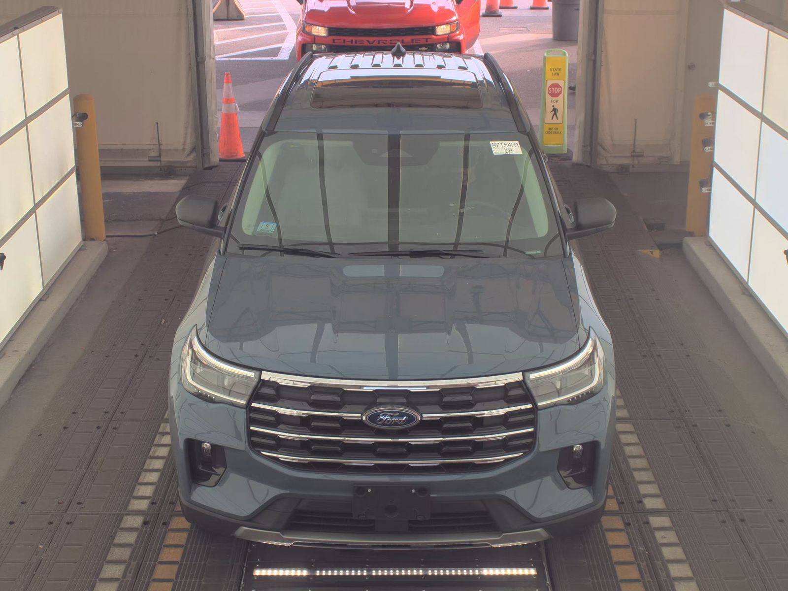 FORD EXPLORER - 3