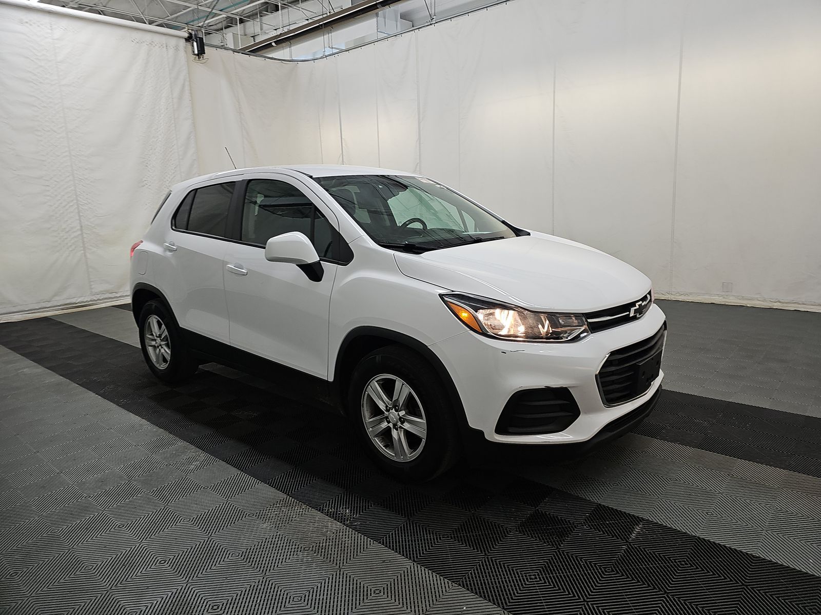 CHEVROLET TRAX - 4