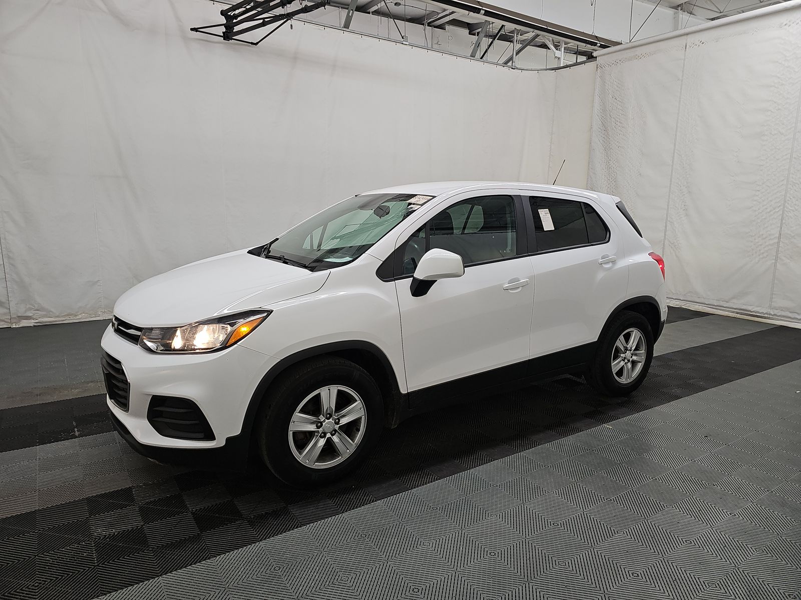 CHEVROLET TRAX - 1
