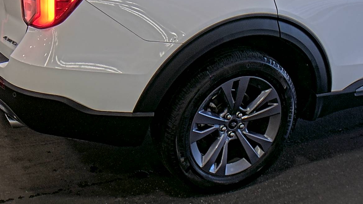 FORD EXPLORER - 10