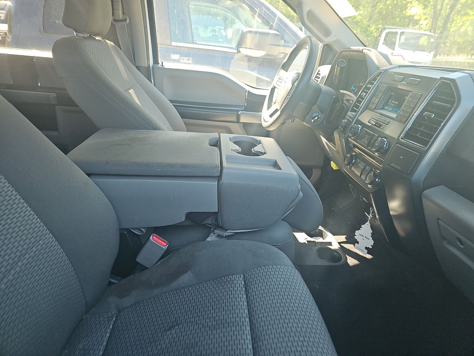 FORD F-150 - 9